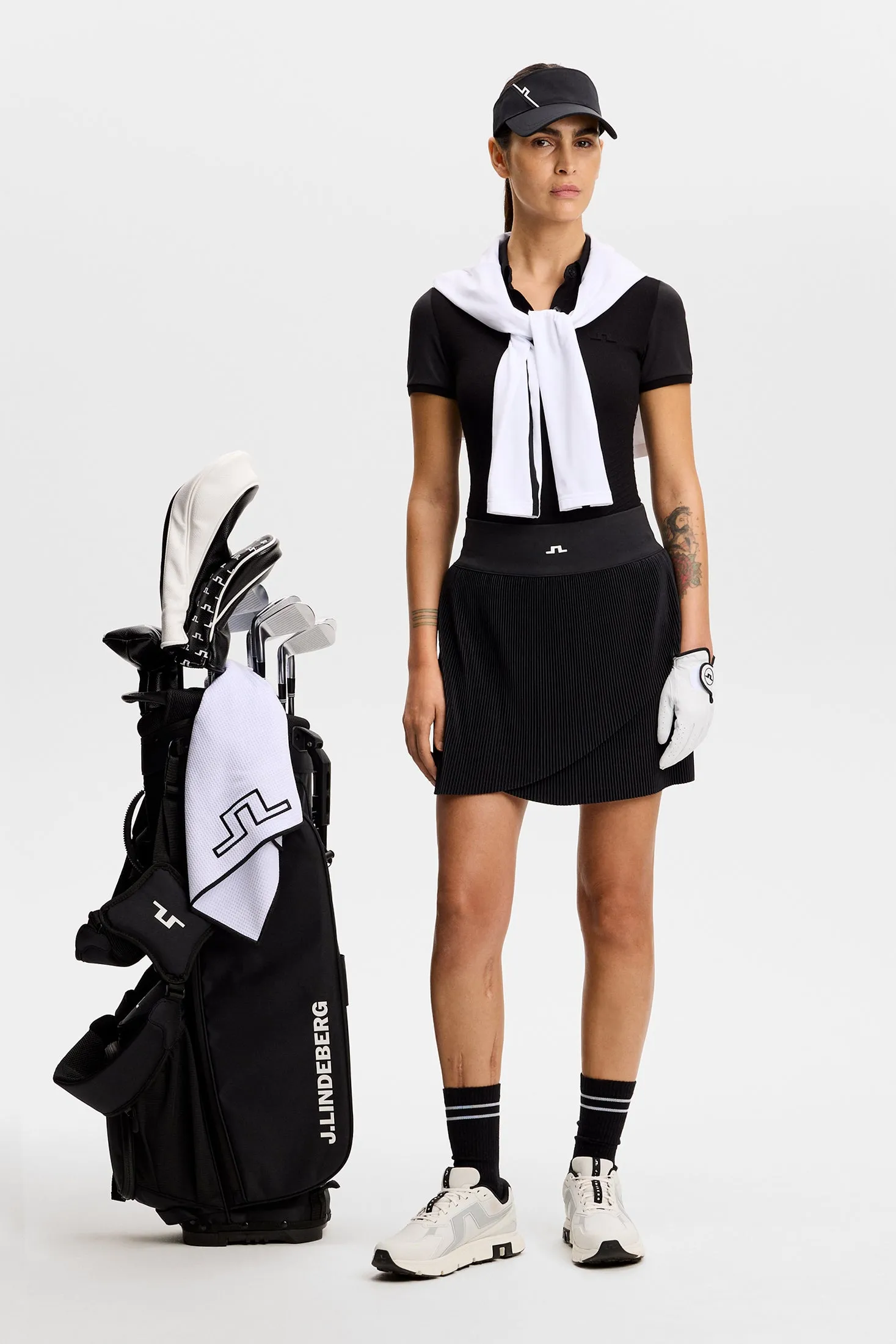 Brit Skirt / Black sold by J. Lindeberg product image thumbnail 4