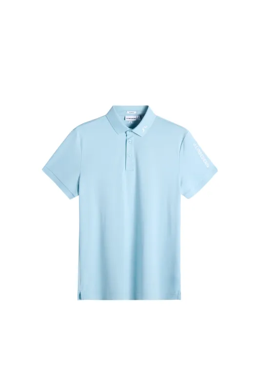 Tour Tech Slim Fit Polo / Forget-Me-Not made by J. Lindeberg