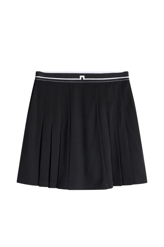 Harlow Skirt / Black sold by J. Lindeberg