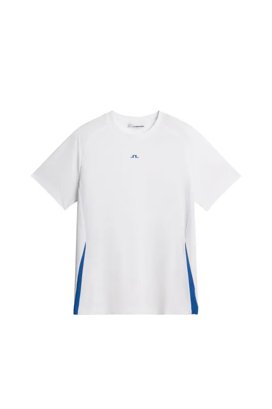 Court T-shirt / White sold by J. Lindeberg