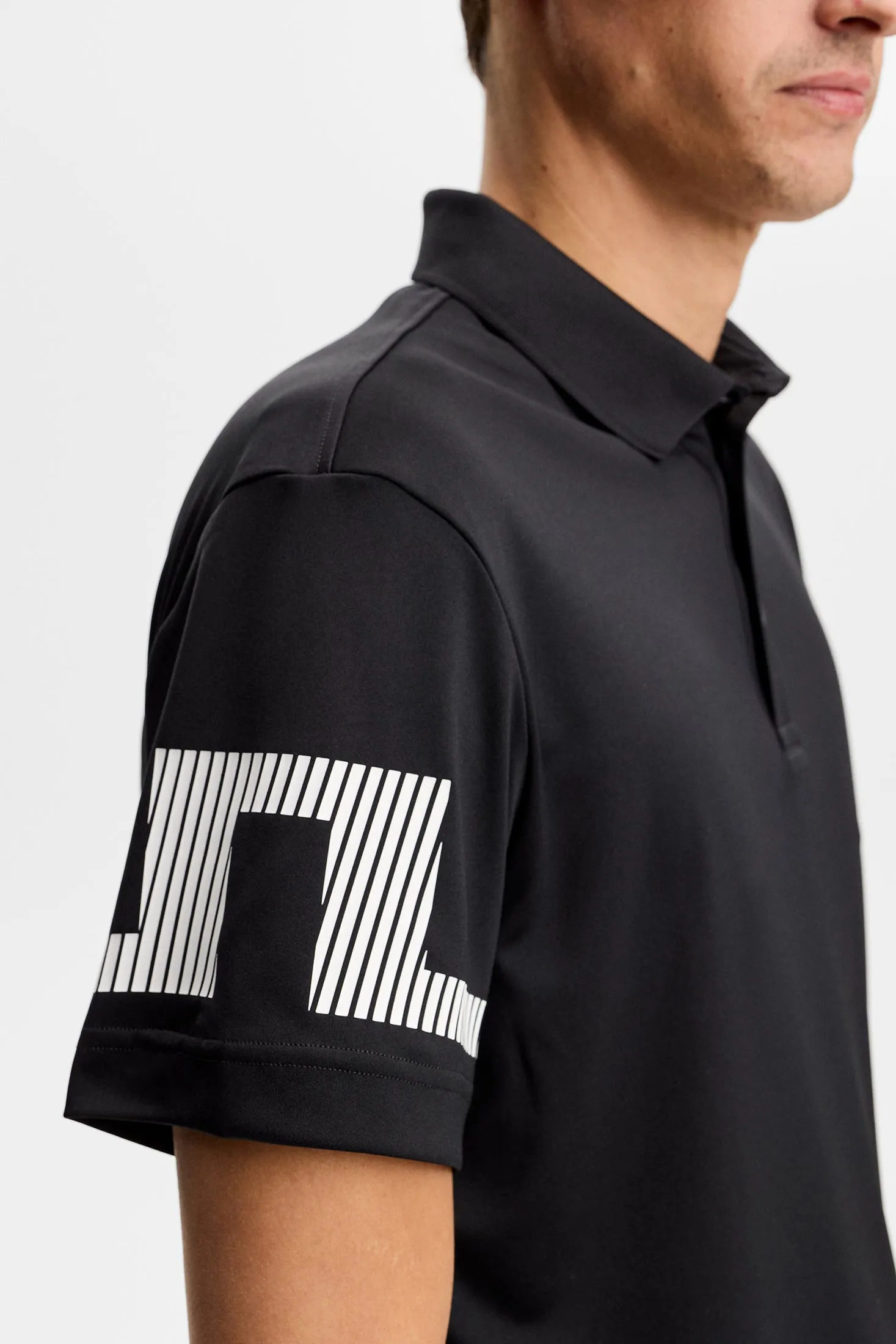 Heath Polo / Black sold by J. Lindeberg product image thumbnail 5