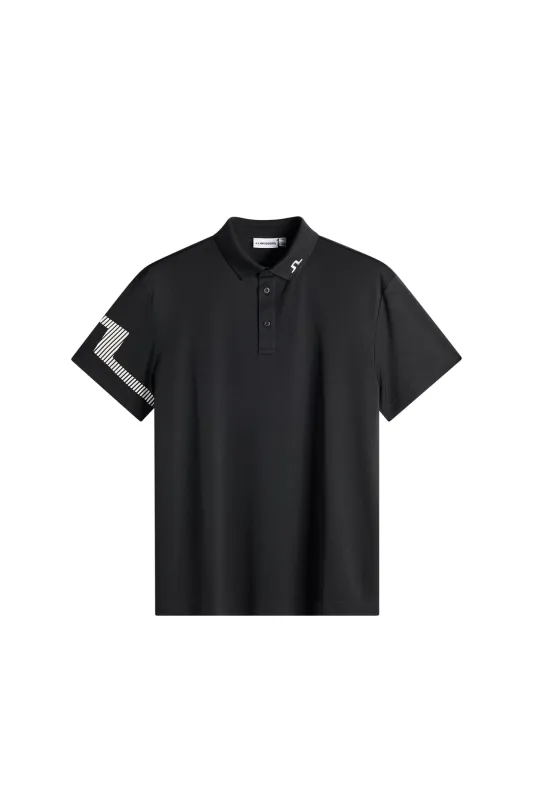 Heath Polo / Black sold by J. Lindeberg