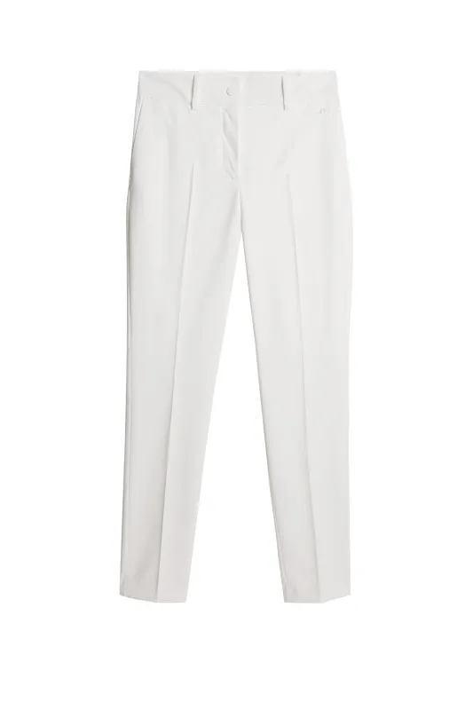 Pinja Pant / White made by J. Lindeberg