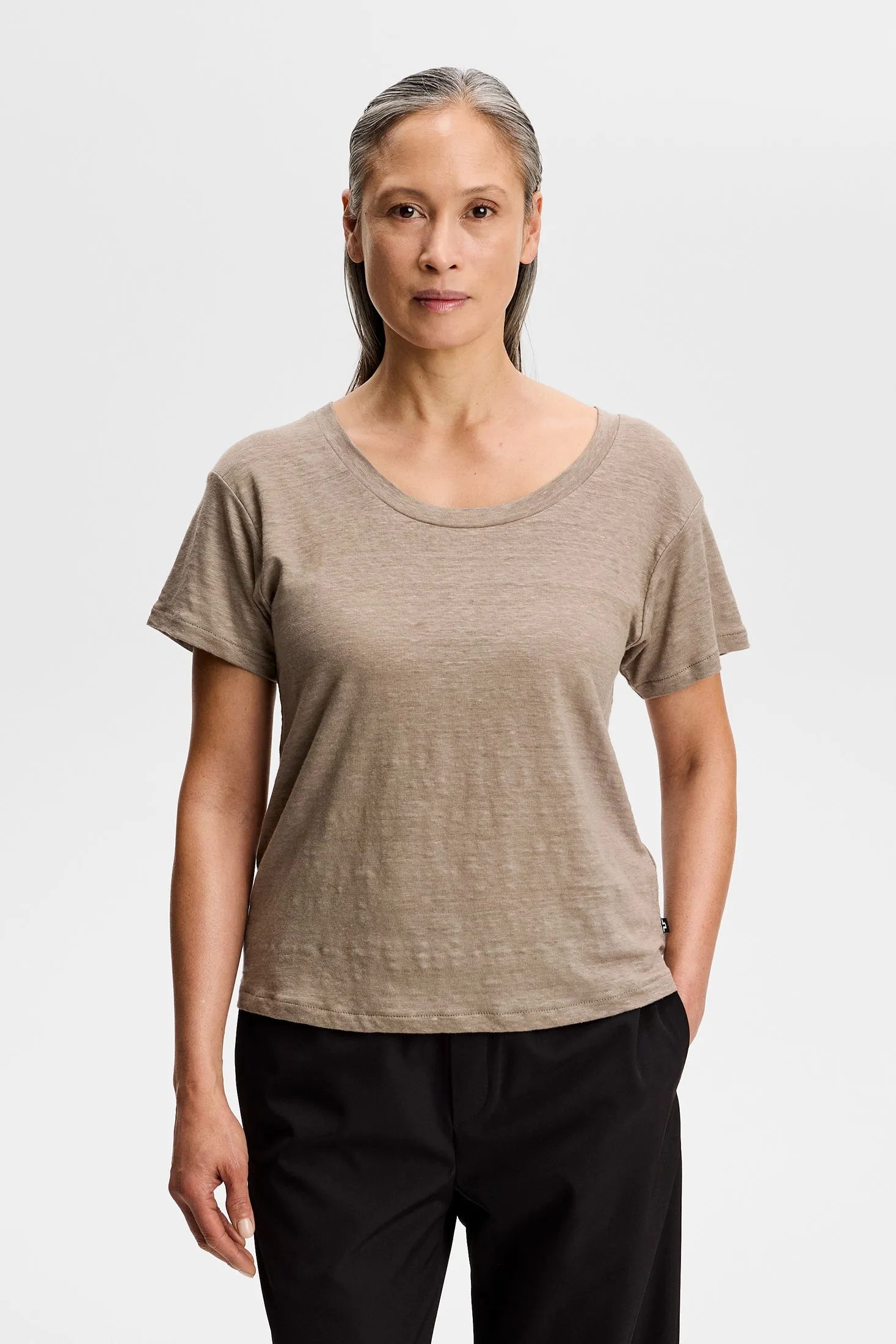 Cammie T-Shirt / Brindle sold by J. Lindeberg product image thumbnail 3