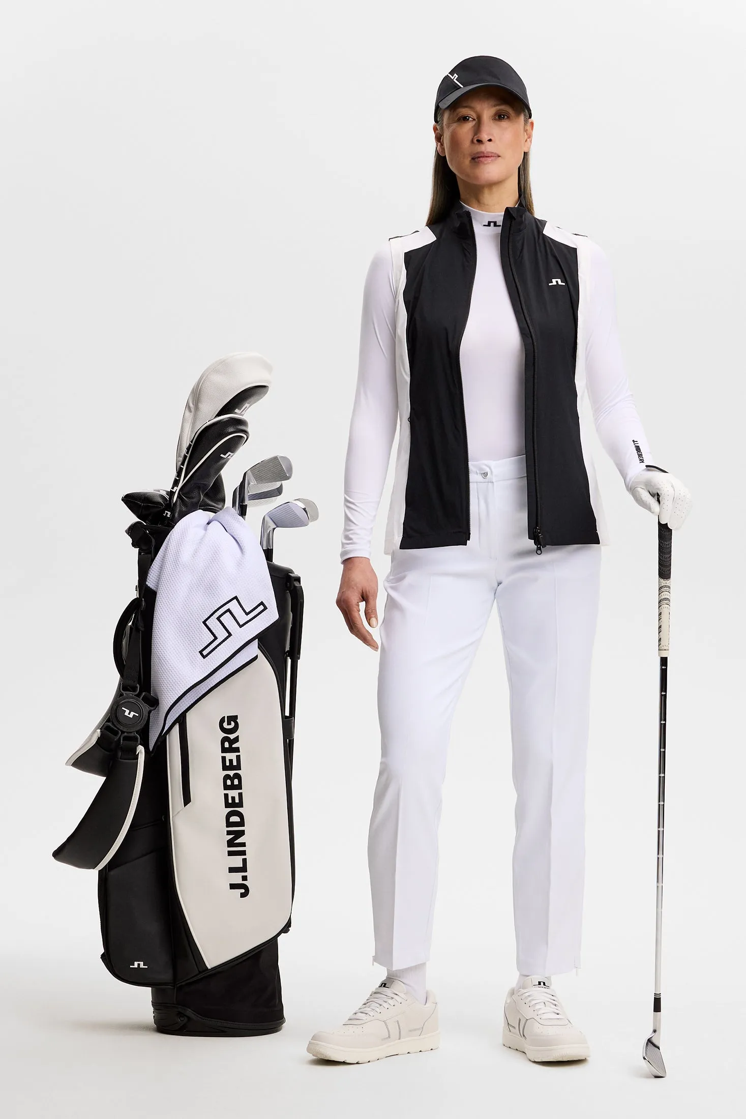 Brooks Zip Packable Vest / Black sold by J. Lindeberg product image thumbnail 4