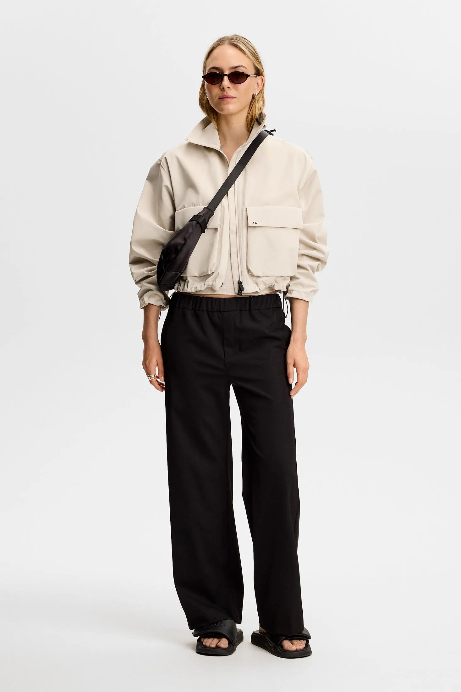 Anja Pant / Black sold by J. Lindeberg product image thumbnail 4