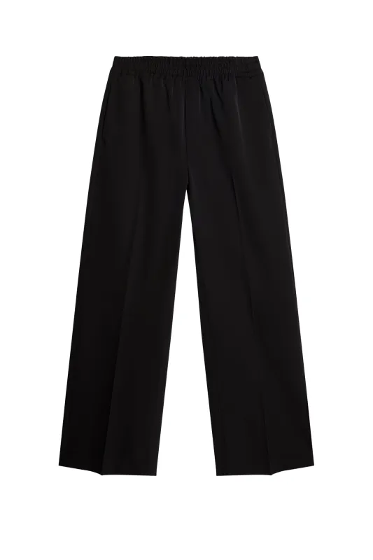 Anja Pant / Black made by J. Lindeberg