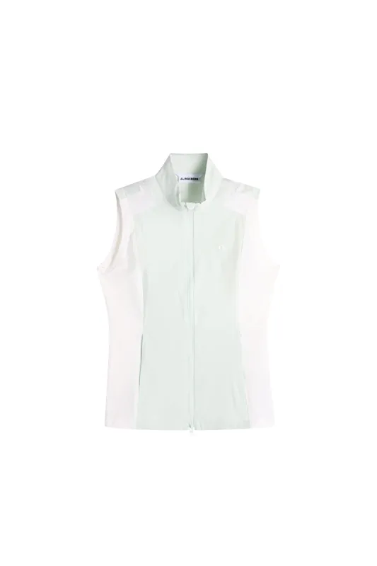 Brooks Zip Packable Vest / Sky Light made by J. Lindeberg