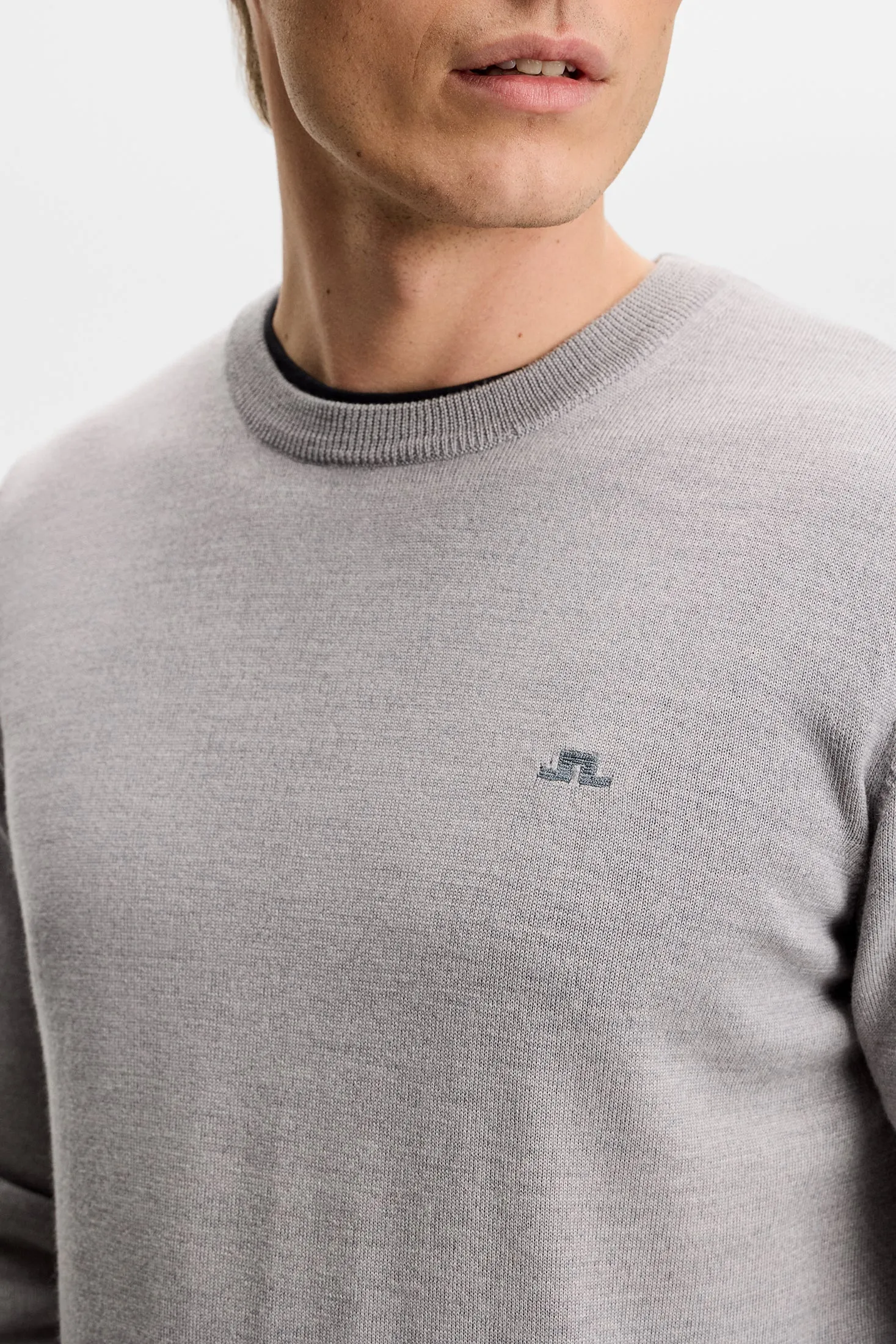 Keane Merino Crew Neck / Light Grey Melange sold by J. Lindeberg product image thumbnail 5