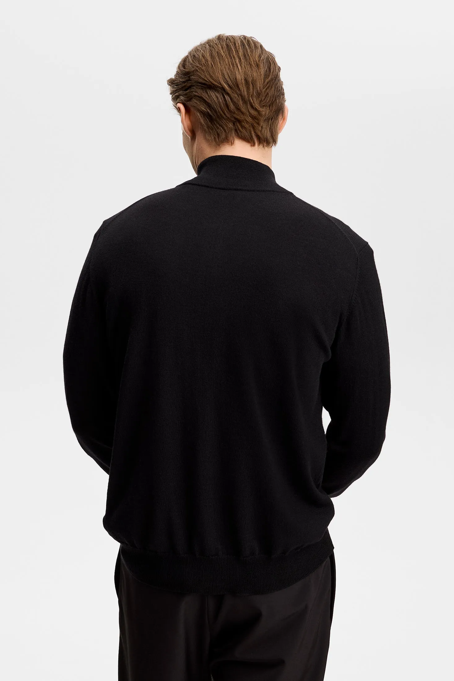 Kiyan Quarter Zip Sweater / Black sold by J. Lindeberg product image thumbnail 3