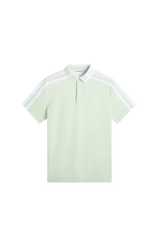 Bo Polo / Subtle Green made by J. Lindeberg