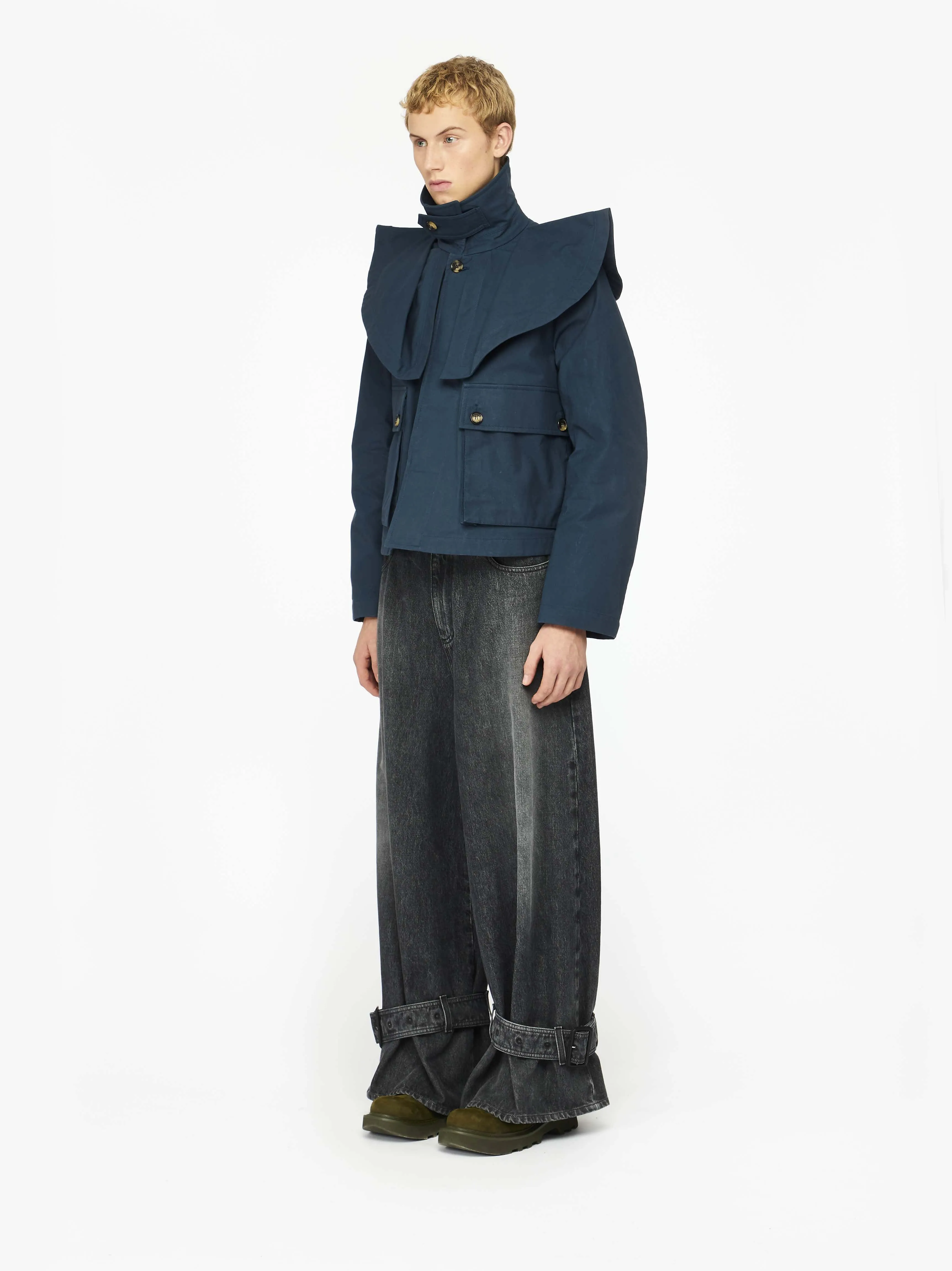 OVERSIZED COLLAR TRENCH JACKET sold by J.W. Anderson product image thumbnail 4