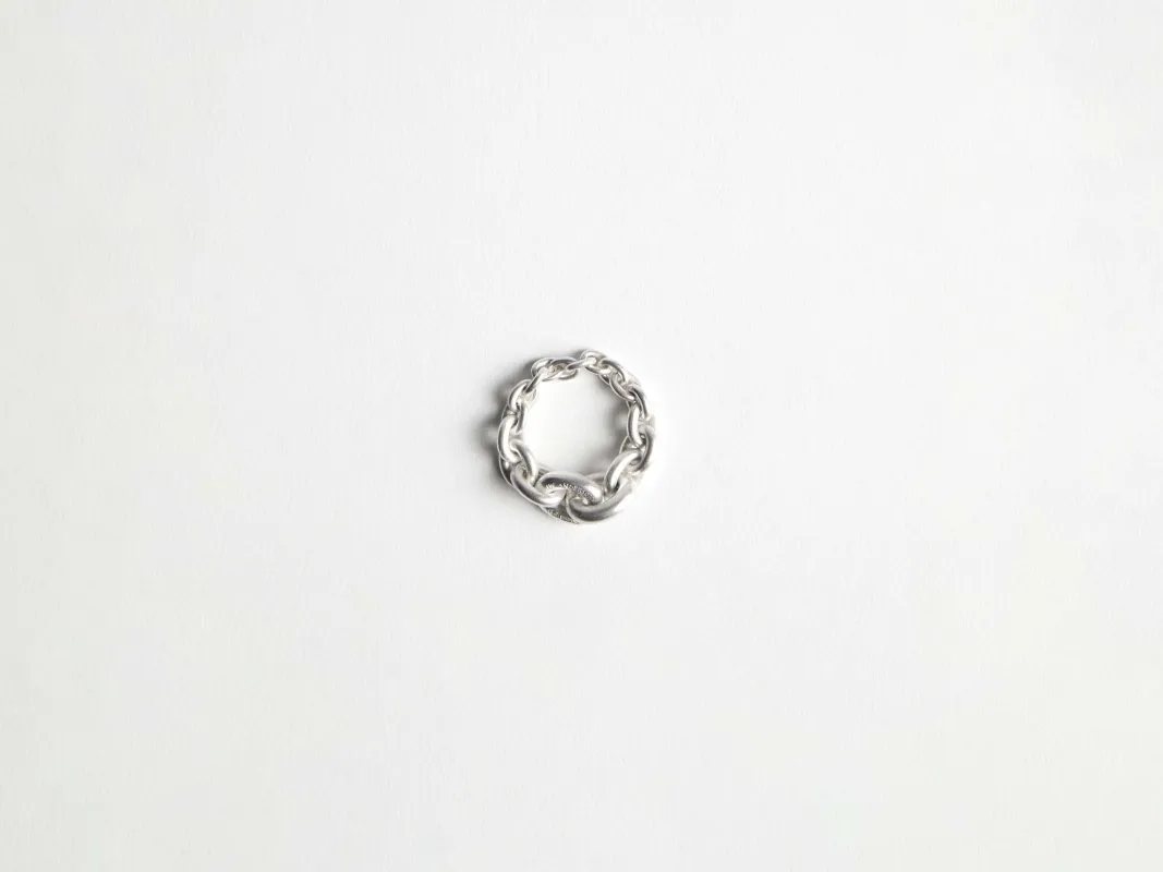 CL_CHAIN RING - WHITE_JY0273OT0090 made by J.W. Anderson