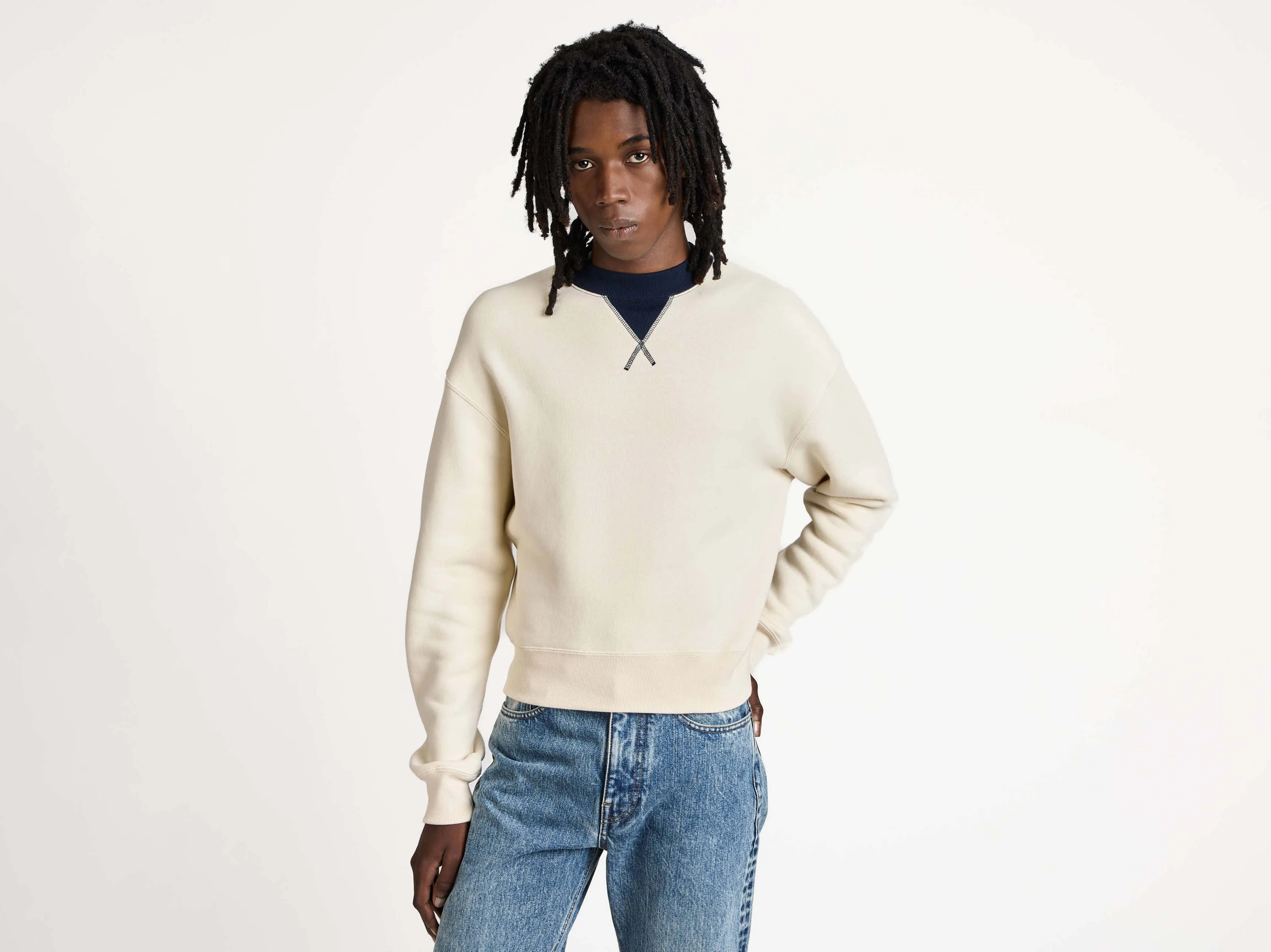 MENS CONTRAST COLLAR SWEATSHIRT IN ECRU & NAVY sold by J.W. Anderson product image thumbnail 2