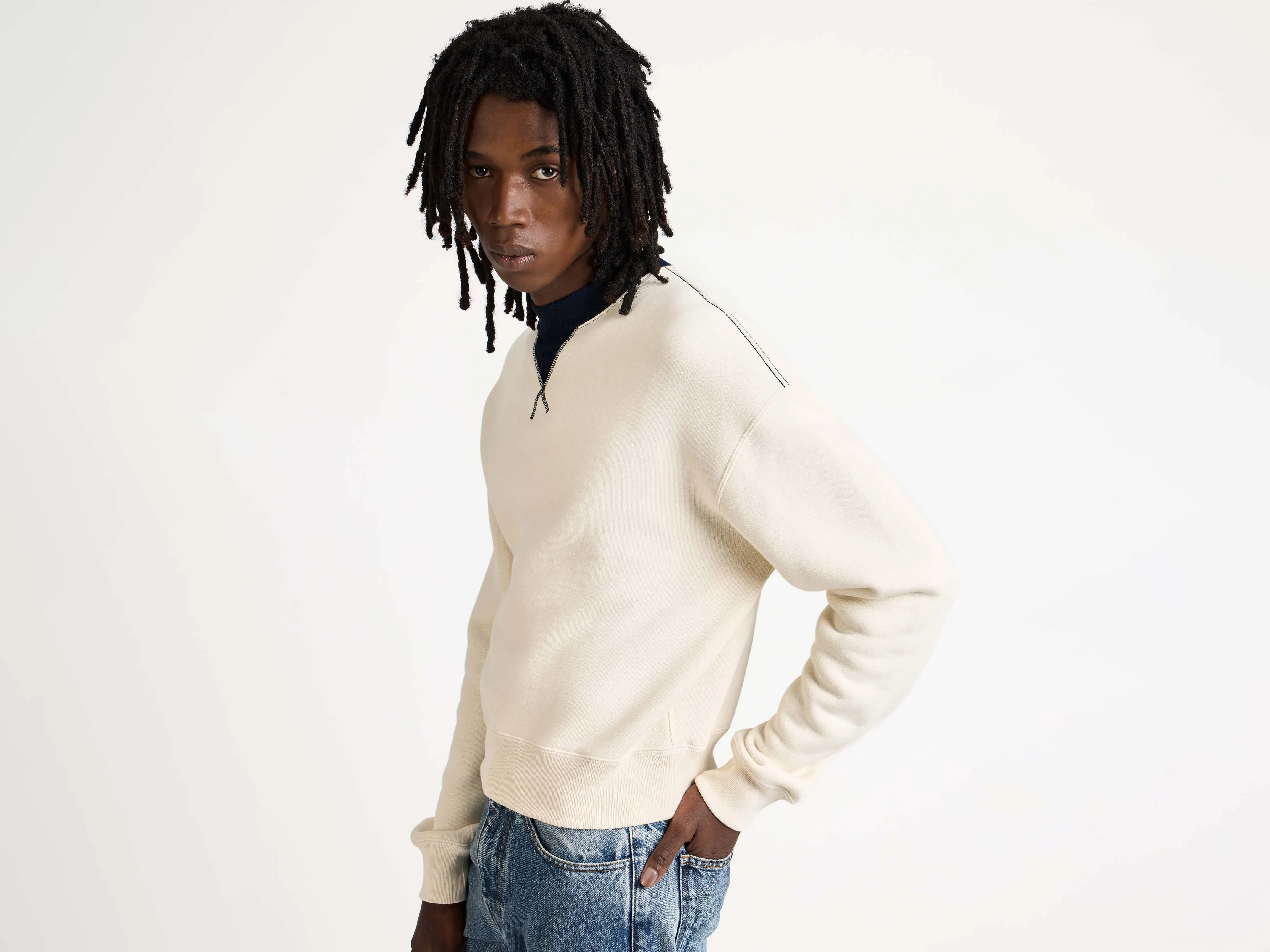 MENS CONTRAST COLLAR SWEATSHIRT IN ECRU & NAVY sold by J.W. Anderson product image thumbnail 4