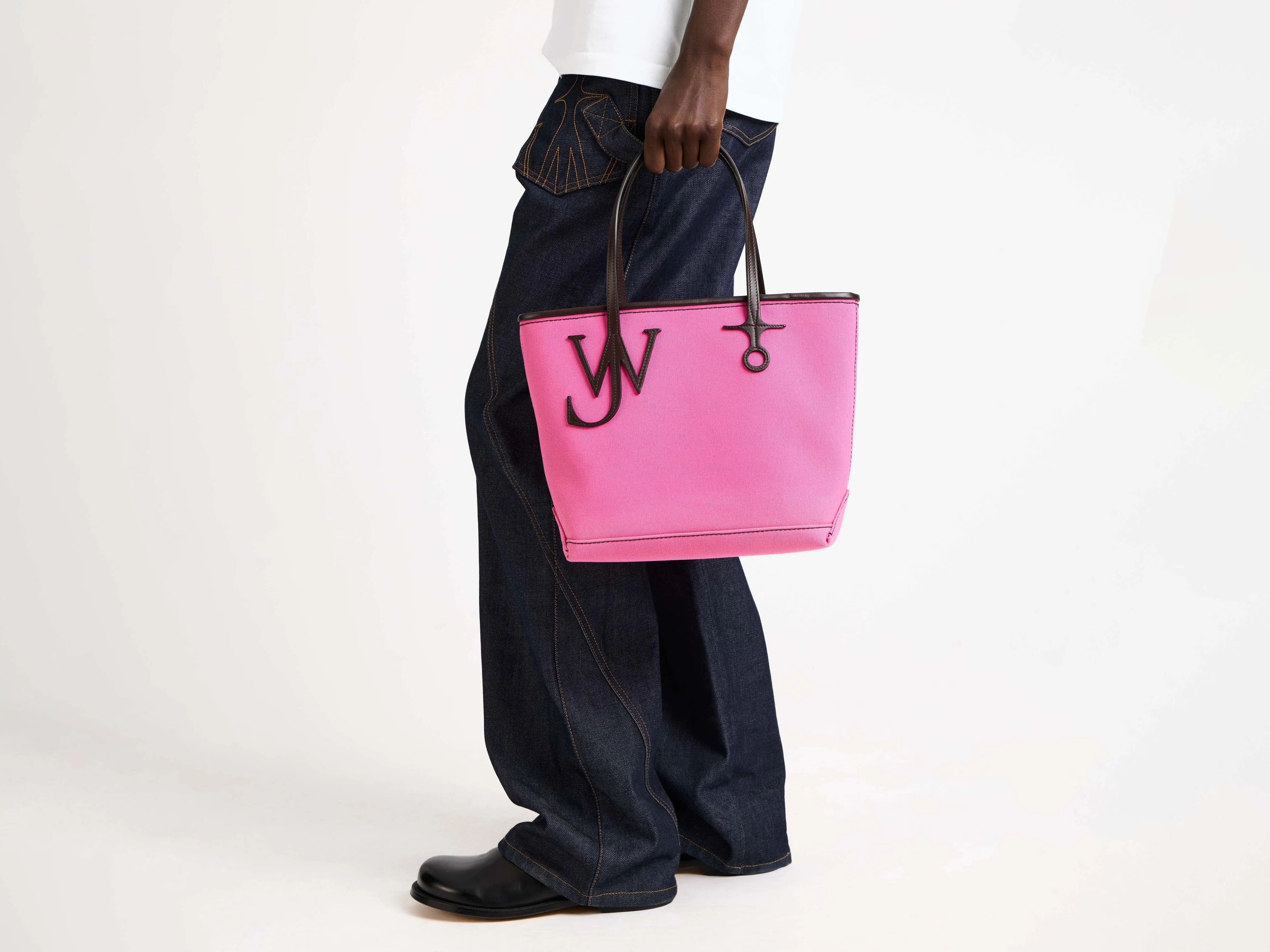 SMALL ANCHOR CANVAS TOTE IN PINK sold by J.W. Anderson product image thumbnail 2
