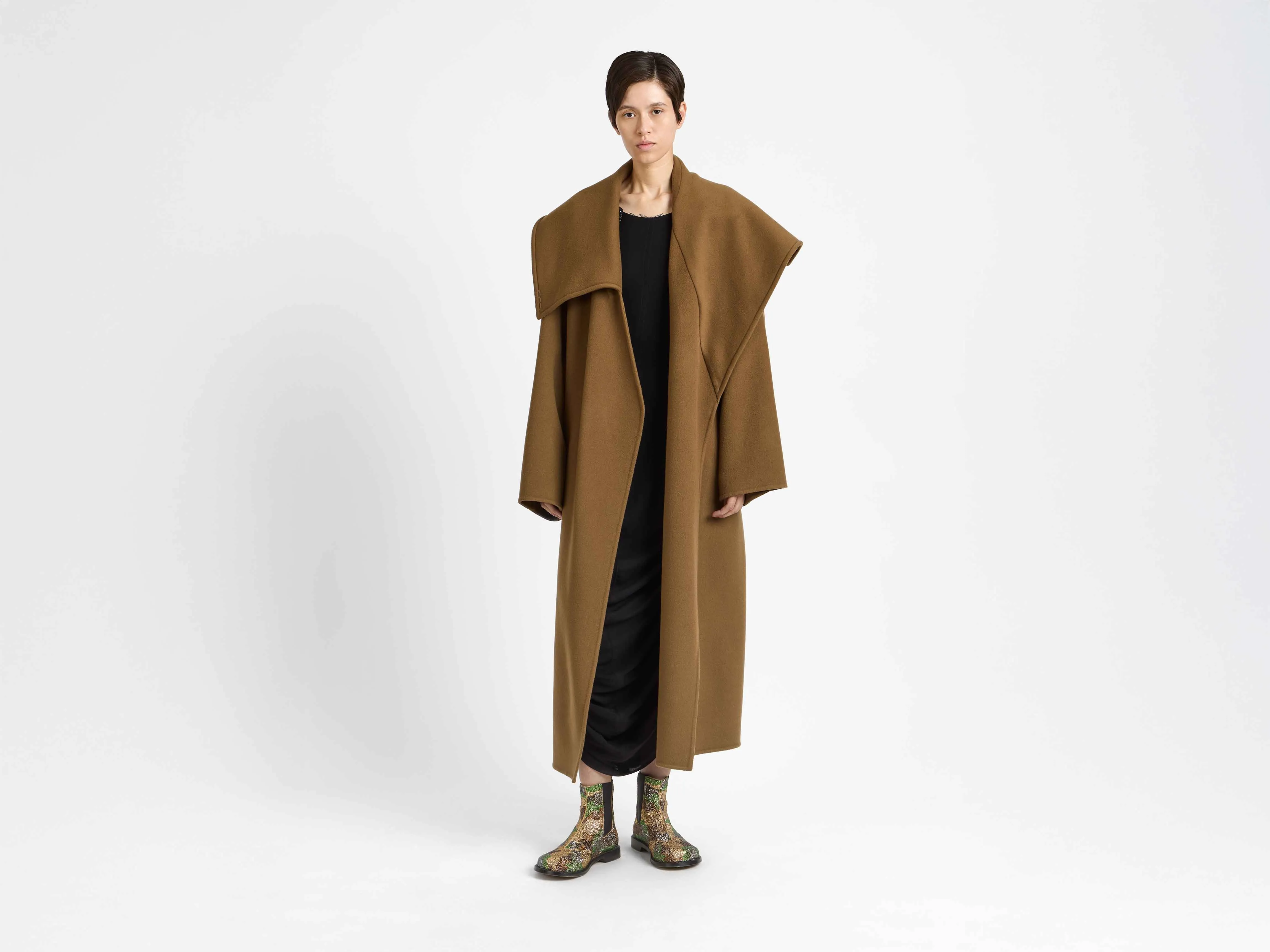 CL_WRAP COAT - BLACK_CO0334PG1869 sold by J.W. Anderson