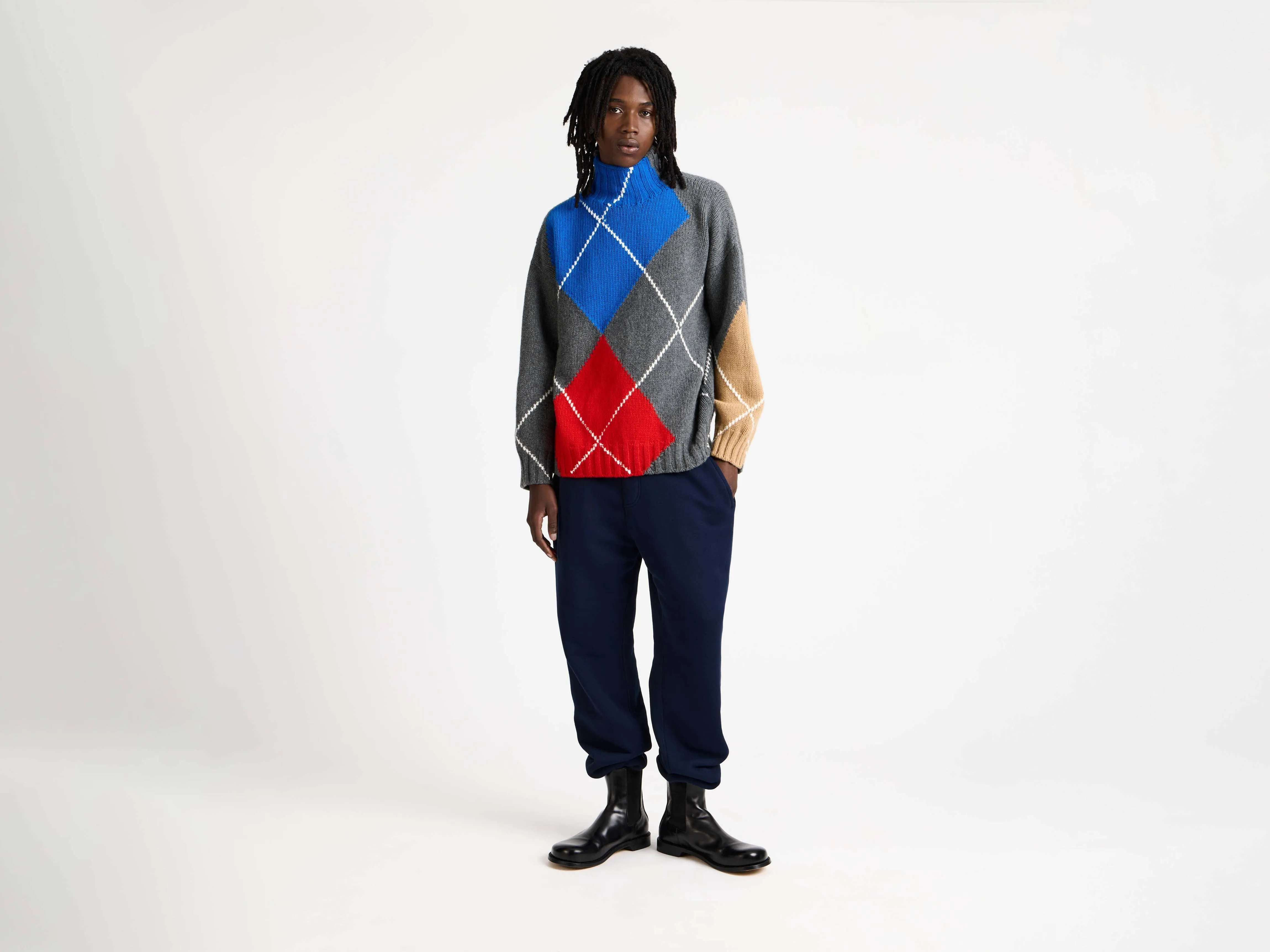 MENS JW ANDERSON X PRINGLE TURTLE-NECK ARGYLE JUMPER IN CHARCOAL sold by J.W. Anderson product image thumbnail 5