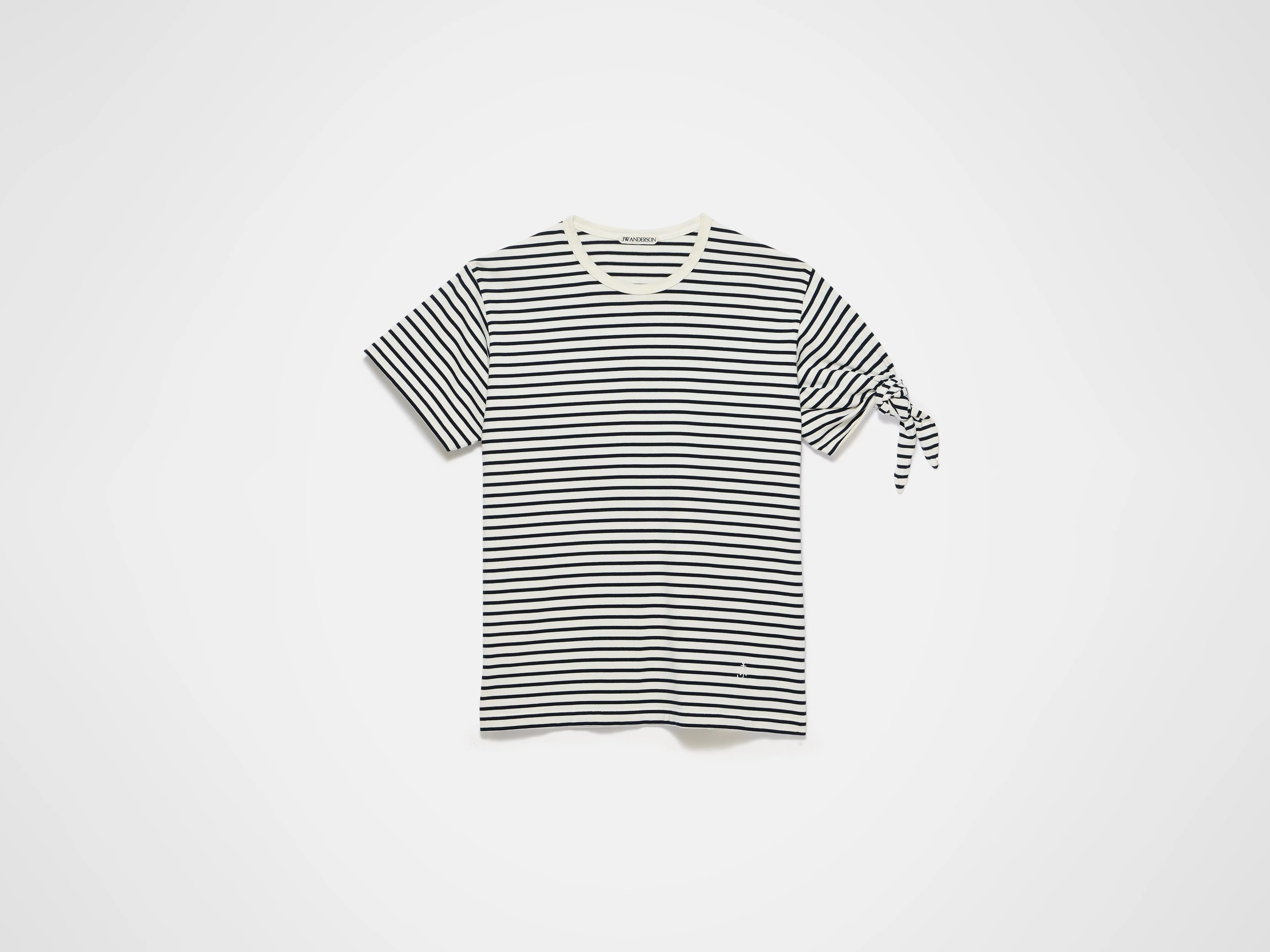 MENS SLEEVE KNOT T-SHIRT IN ECRU & NAVY sold by J.W. Anderson product image thumbnail 4