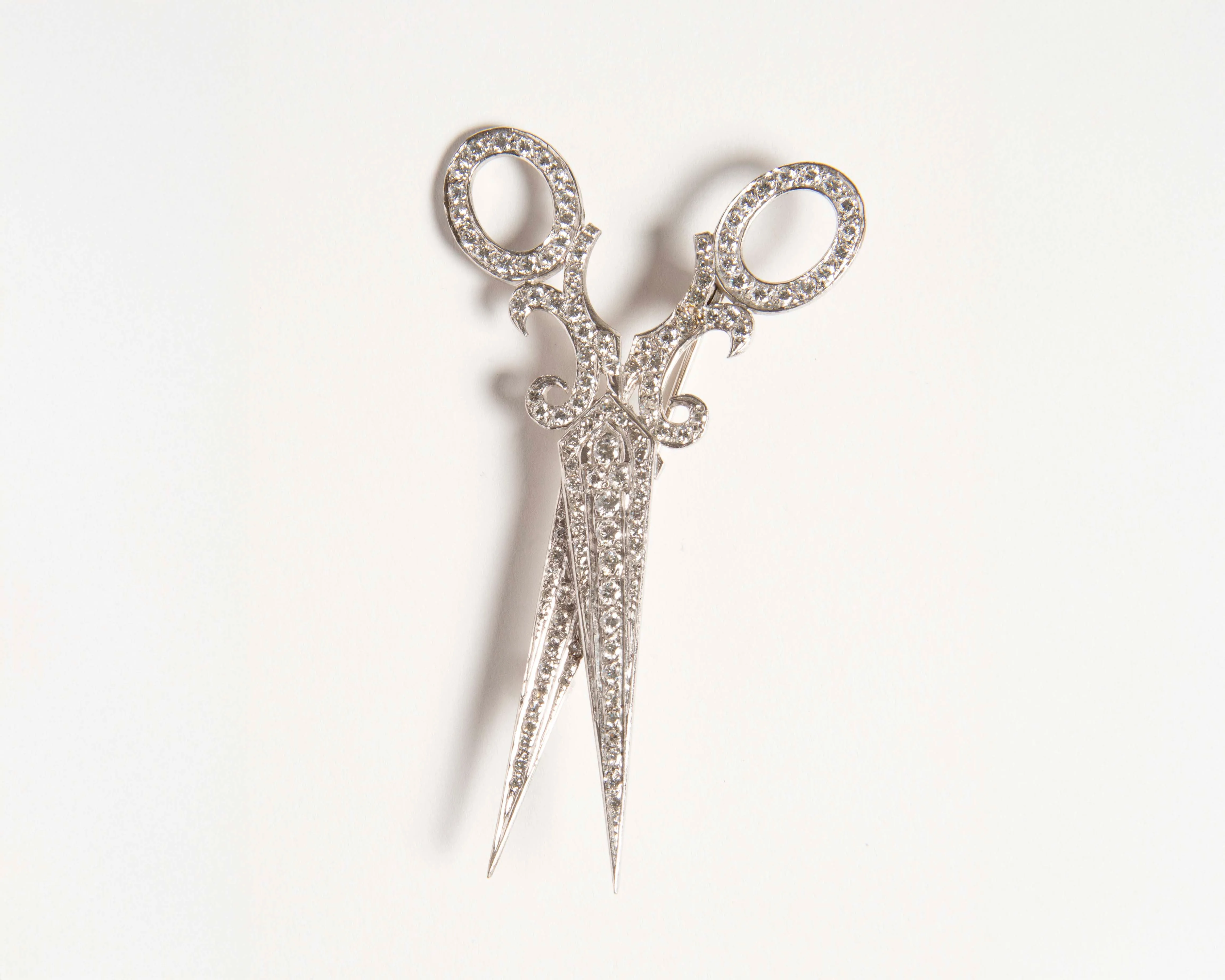SCISSOR SET-BROOCH IN WHITE GOLD AND DIAMOND sold by J.W. Anderson product image thumbnail 3