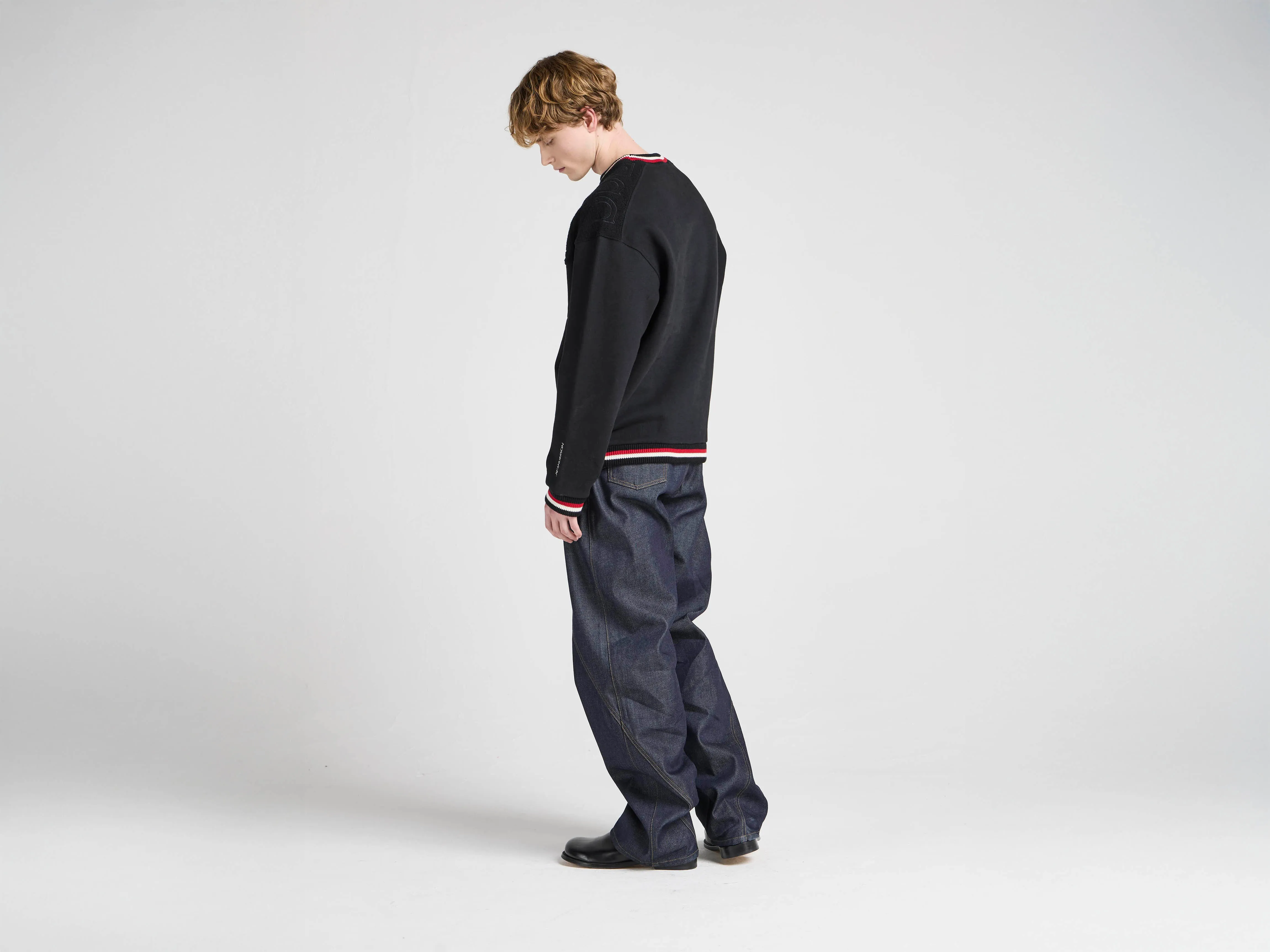 Unisex JW ANDERSON X GUINNESS CREWNECK SWEATSHIRT IN BLACK sold by J.W. Anderson product image thumbnail 5