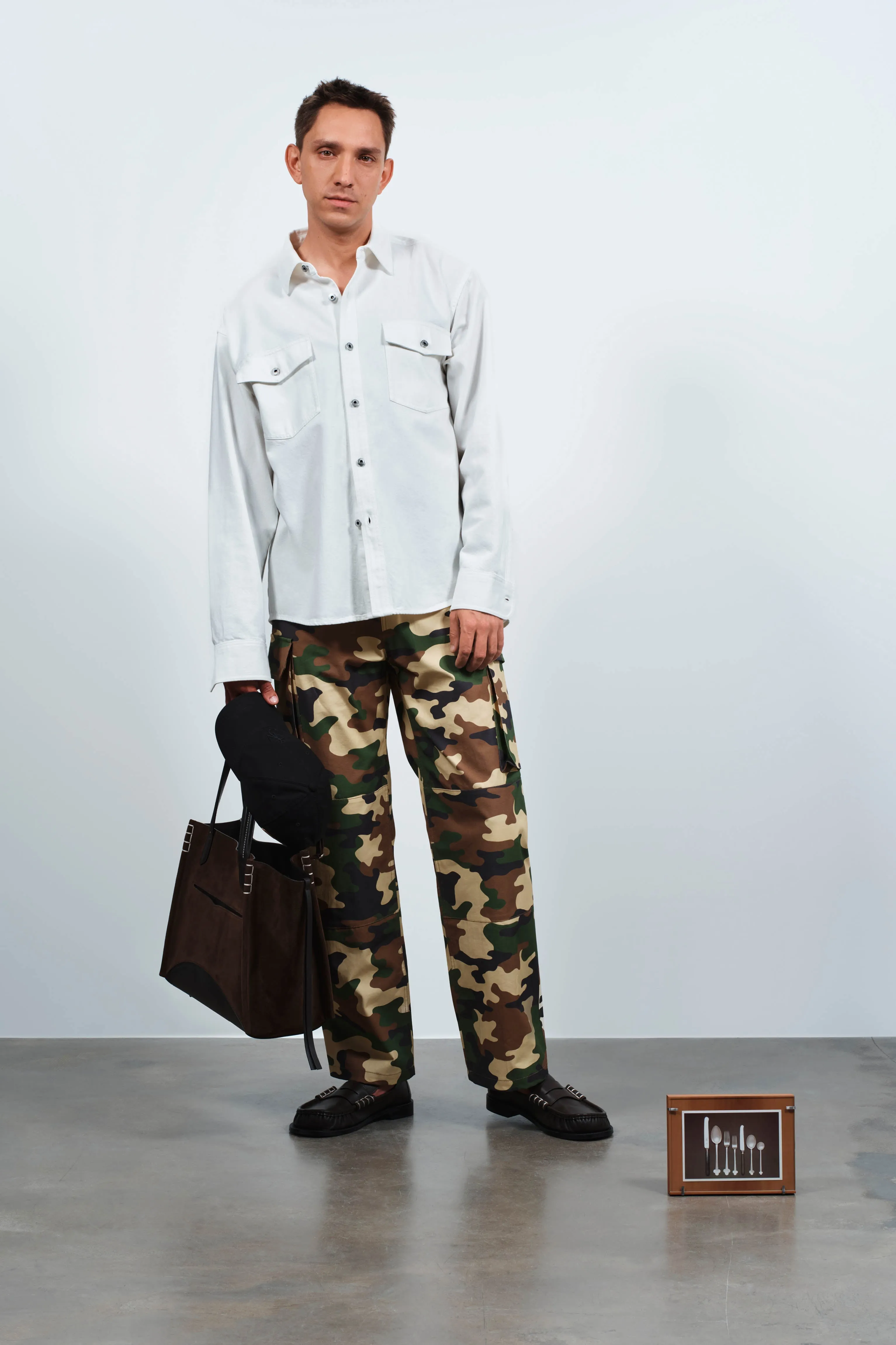 MENS CARGO TROUSERS IN BROWN & GREEN sold by J.W. Anderson product image thumbnail 3