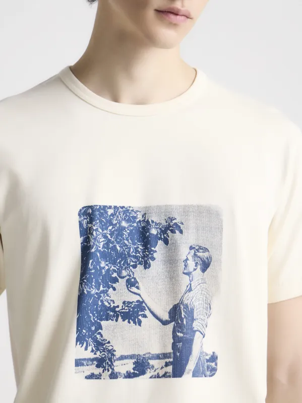 MENS PICKING FRUIT GRAPHIC PRINT T-SHIRT IN ECRU made by J.W. Anderson