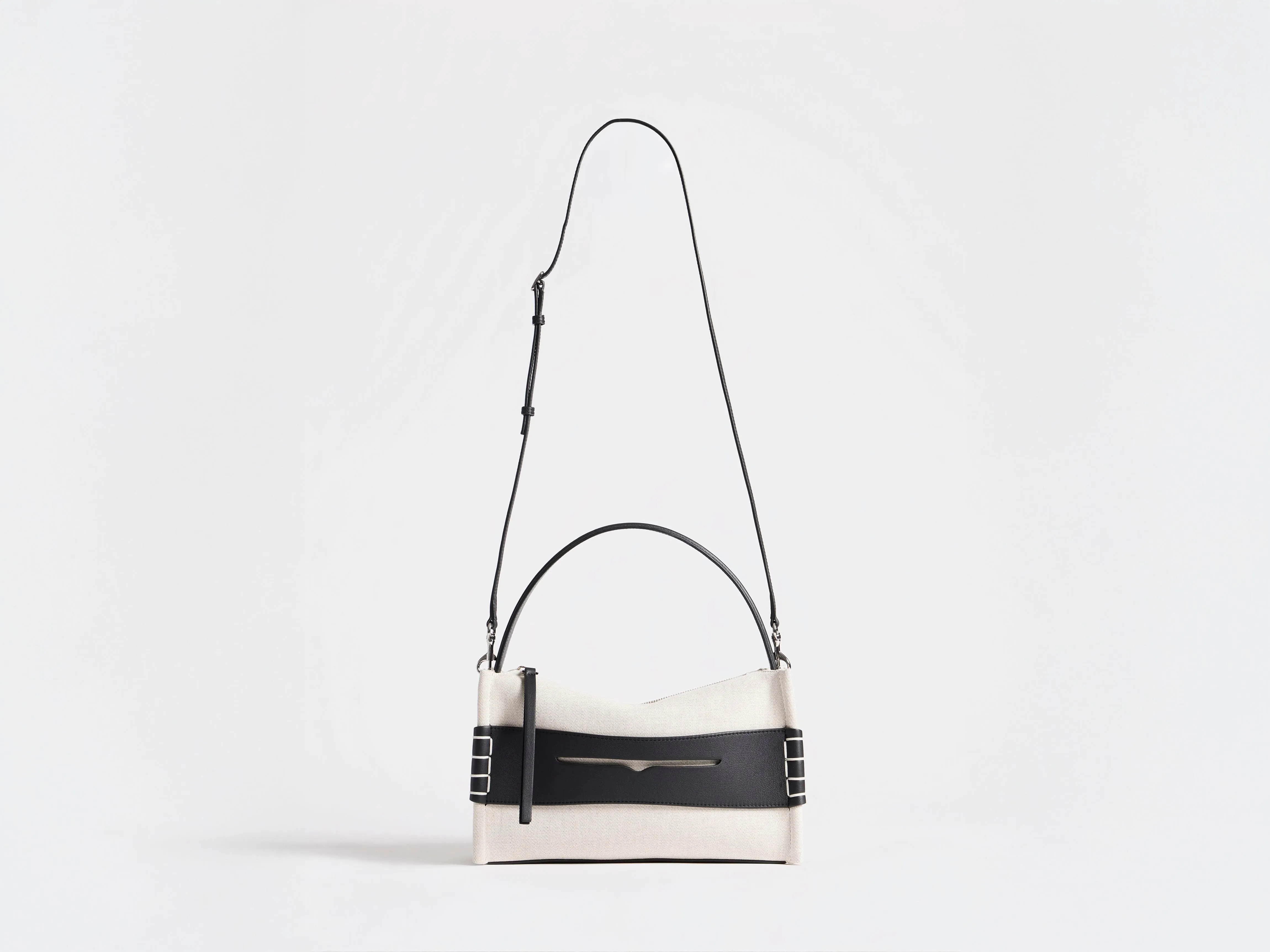 LOAFER BAG IN NATURAL CANVAS & BLACK LEATHER sold by J.W. Anderson product image thumbnail 5