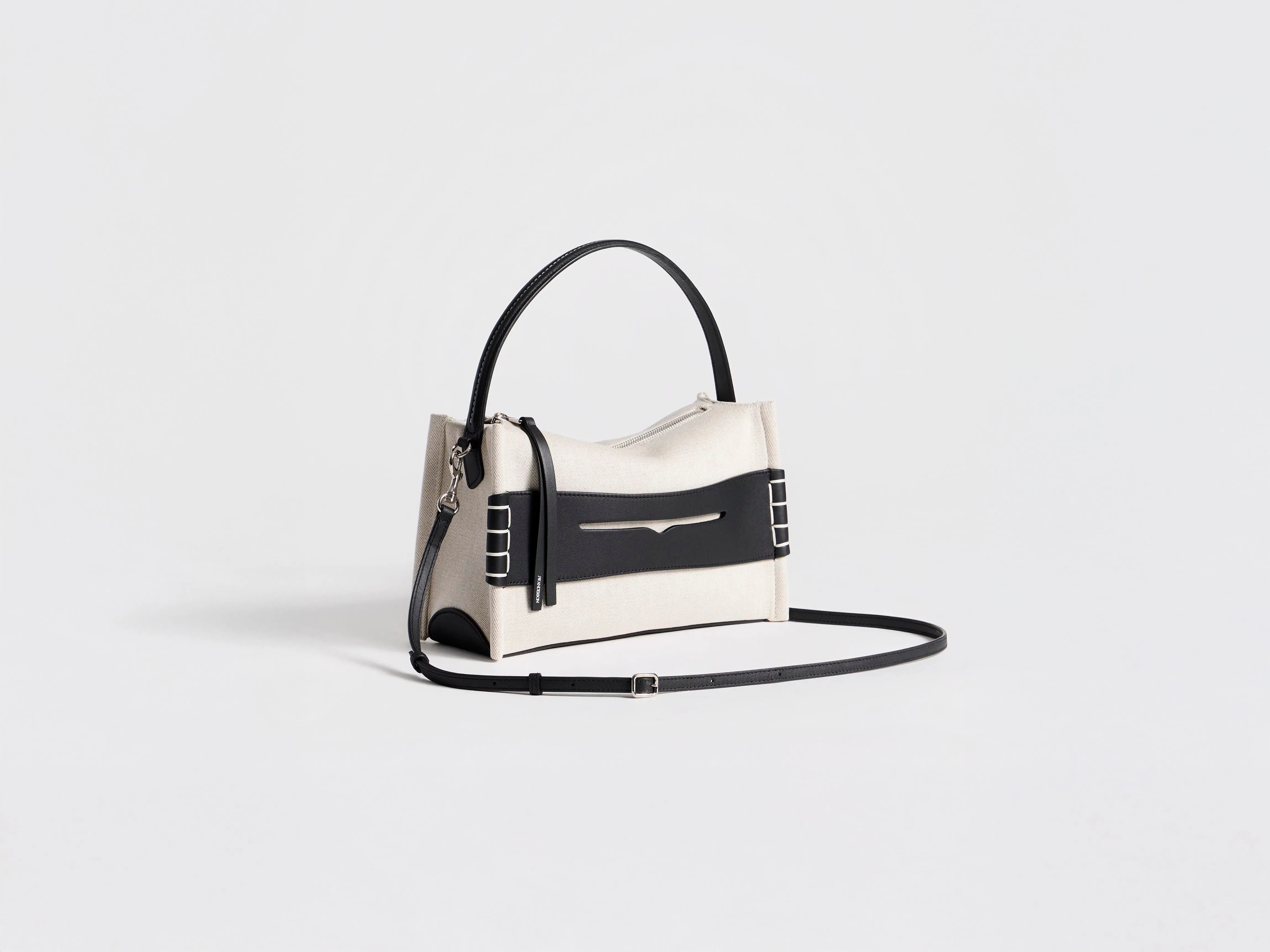 LOAFER BAG IN NATURAL CANVAS & BLACK LEATHER sold by J.W. Anderson product image thumbnail 2