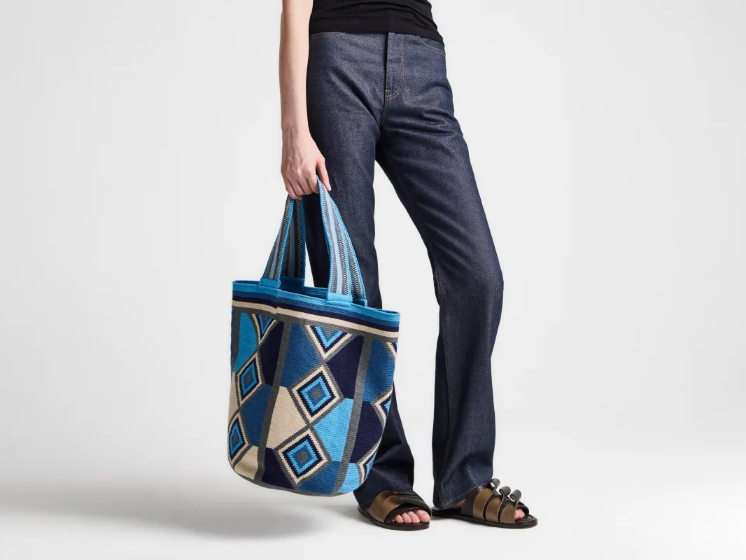 LA MOCHICA WAYUU MOCHILA IN BLUE & MULTI made by J.W. Anderson