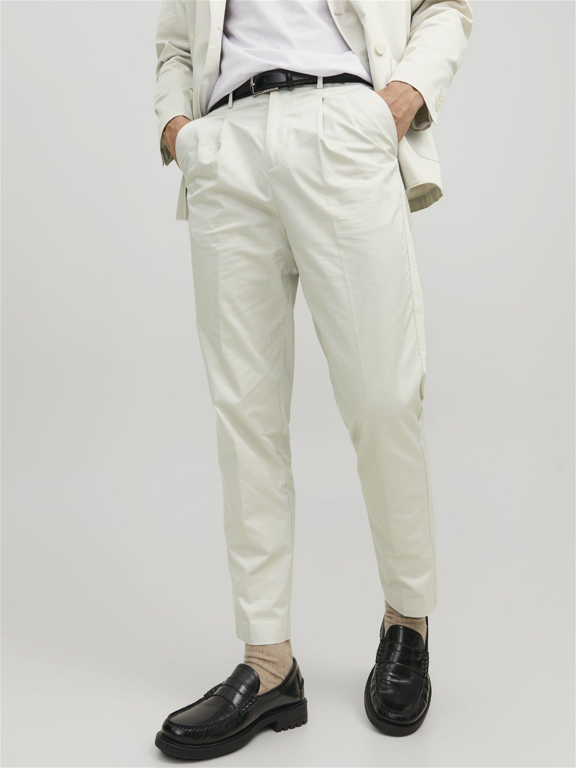 JPRHANK Relaxed Fit Tailored Trousers sold by Jack & Jones