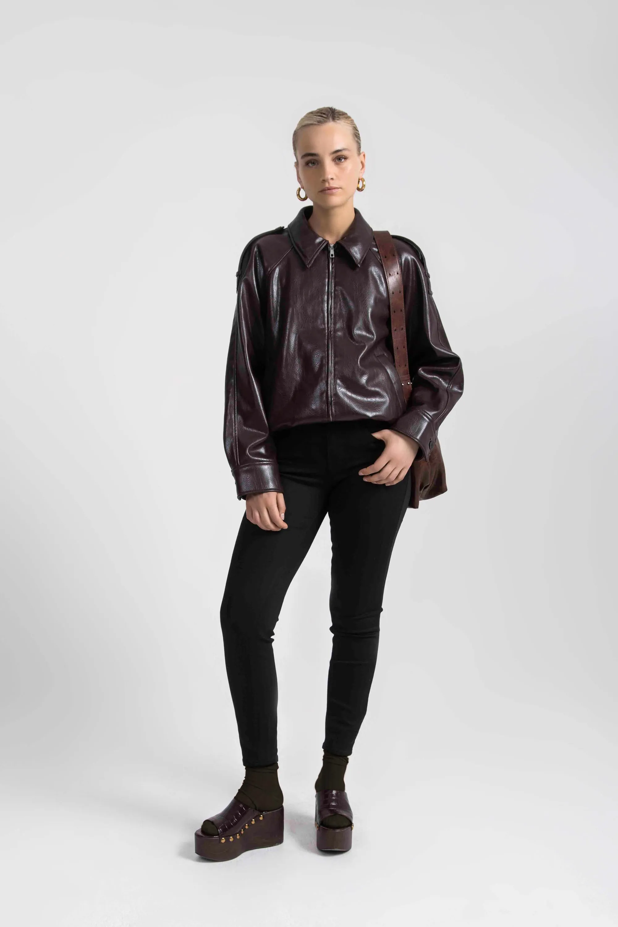 Cecilia Mid Rise Skinny Jeans Forever Black sold by Jag Jeans