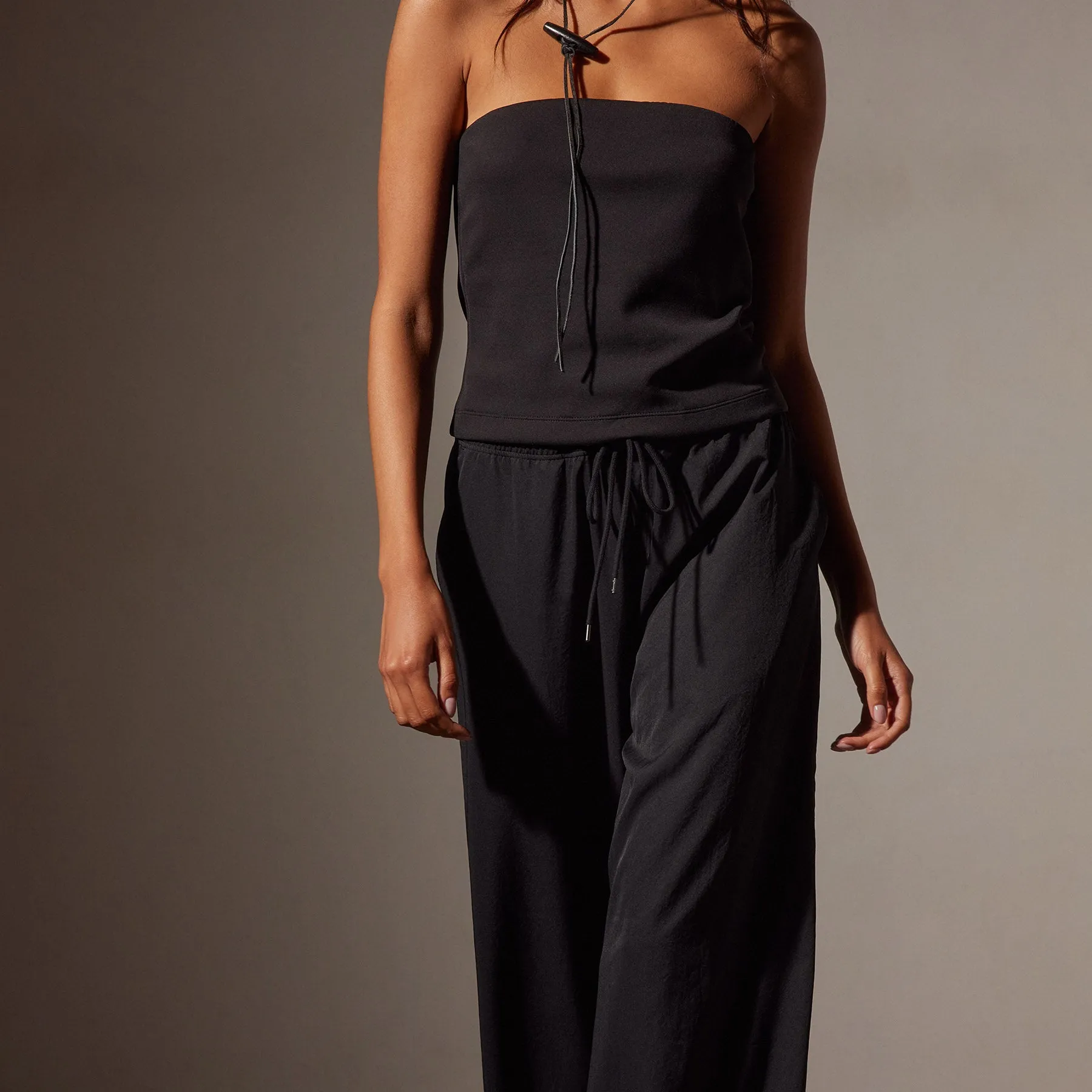 Lightweight Matte Sateen Wide Leg Pant - Black sold by James Perse product image thumbnail 2
