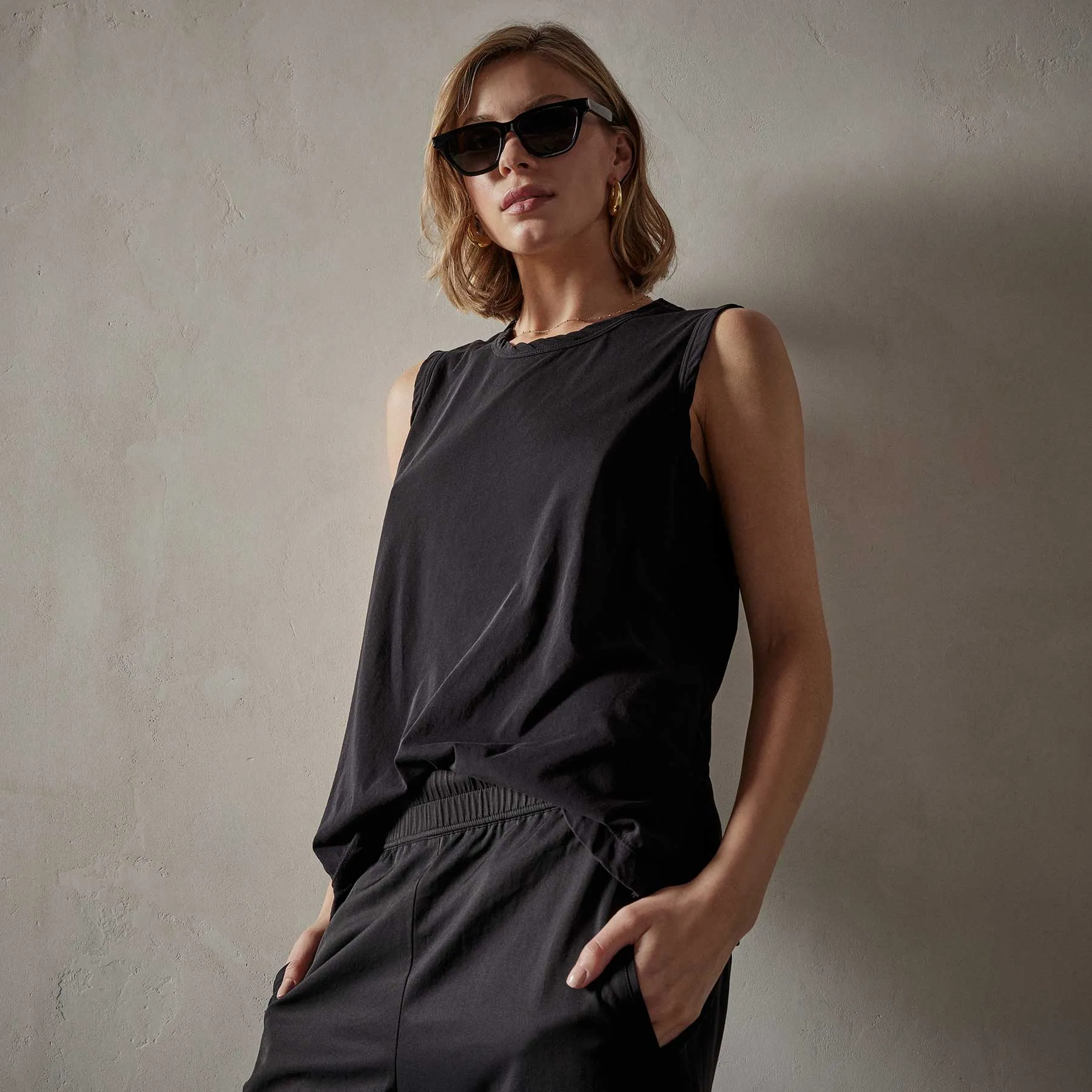 Cove Tank - Black sold by James Perse