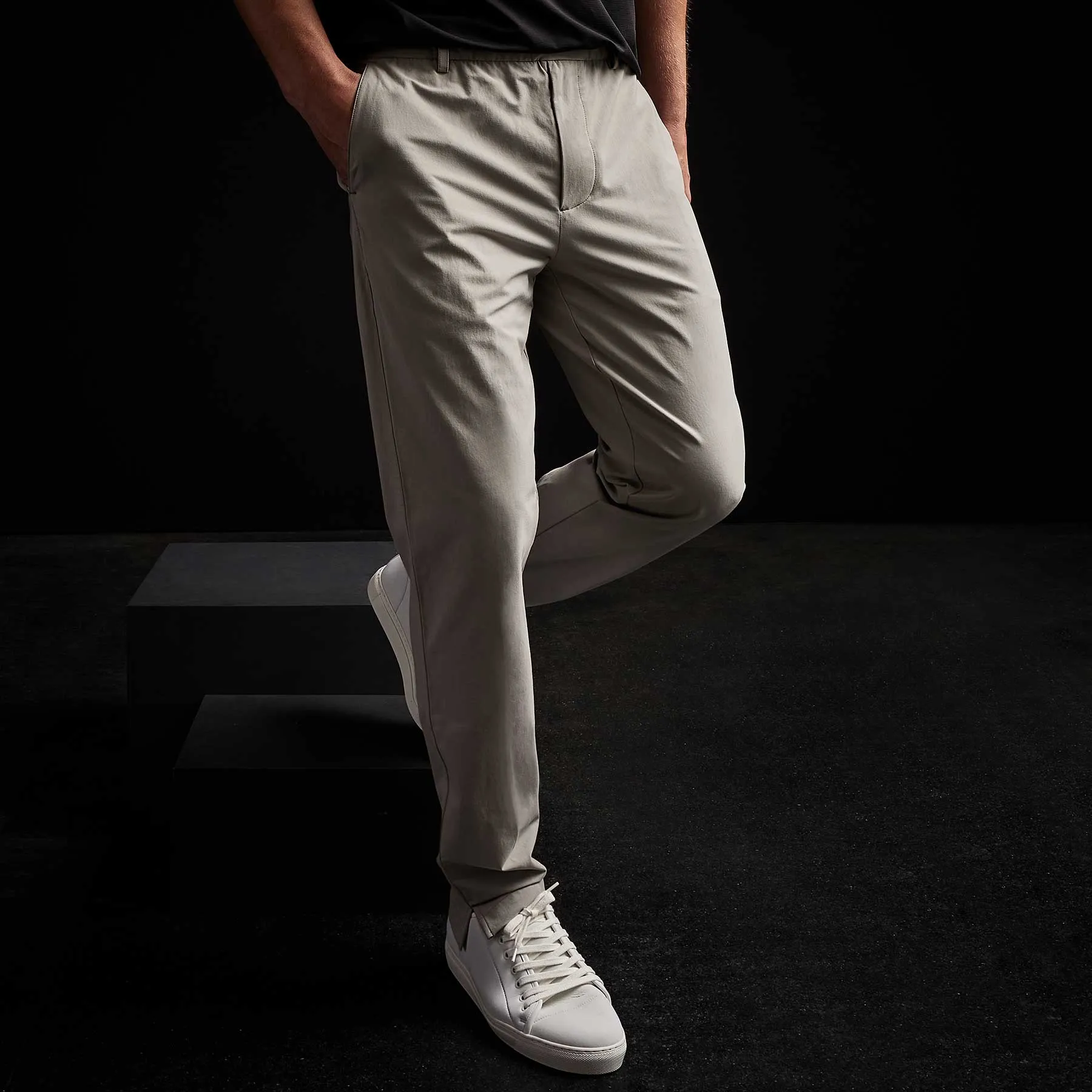 Performance Trouser - Concrete sold by James Perse