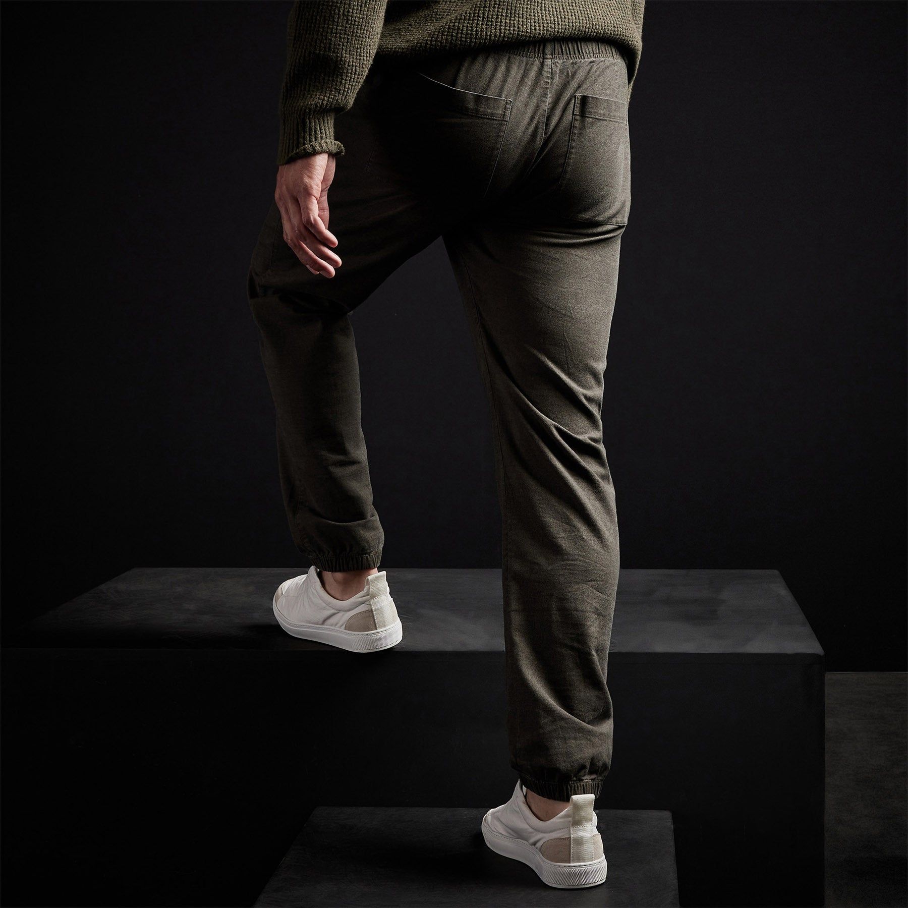 Overdyed Flannel Track Pant - Hunter Pigment sold by James Perse product image thumbnail 3