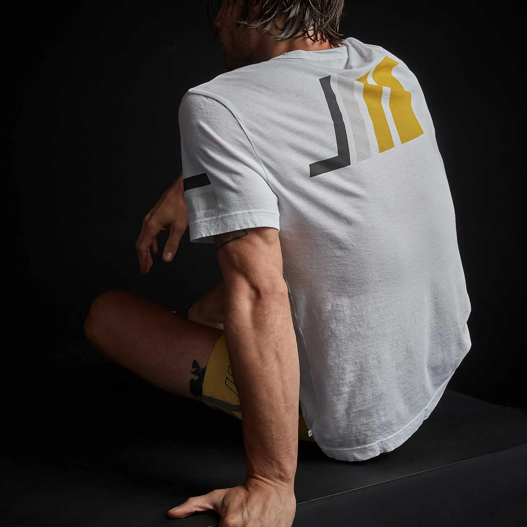 Short Sleeve Graphic Crew Neck - White sold by James Perse