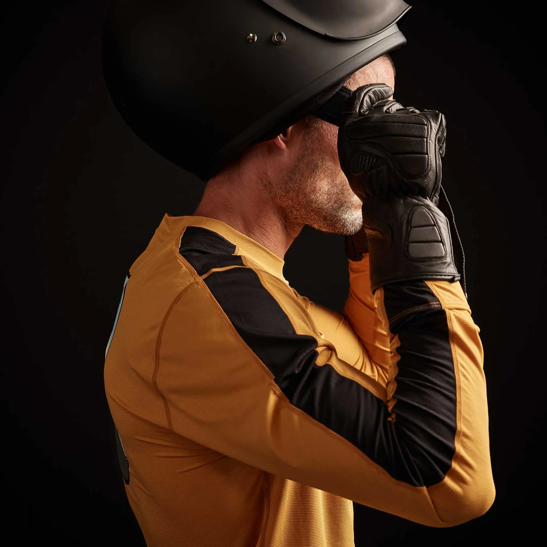 Mountain Graphic Tee - Solar/Black sold by James Perse product image thumbnail 2