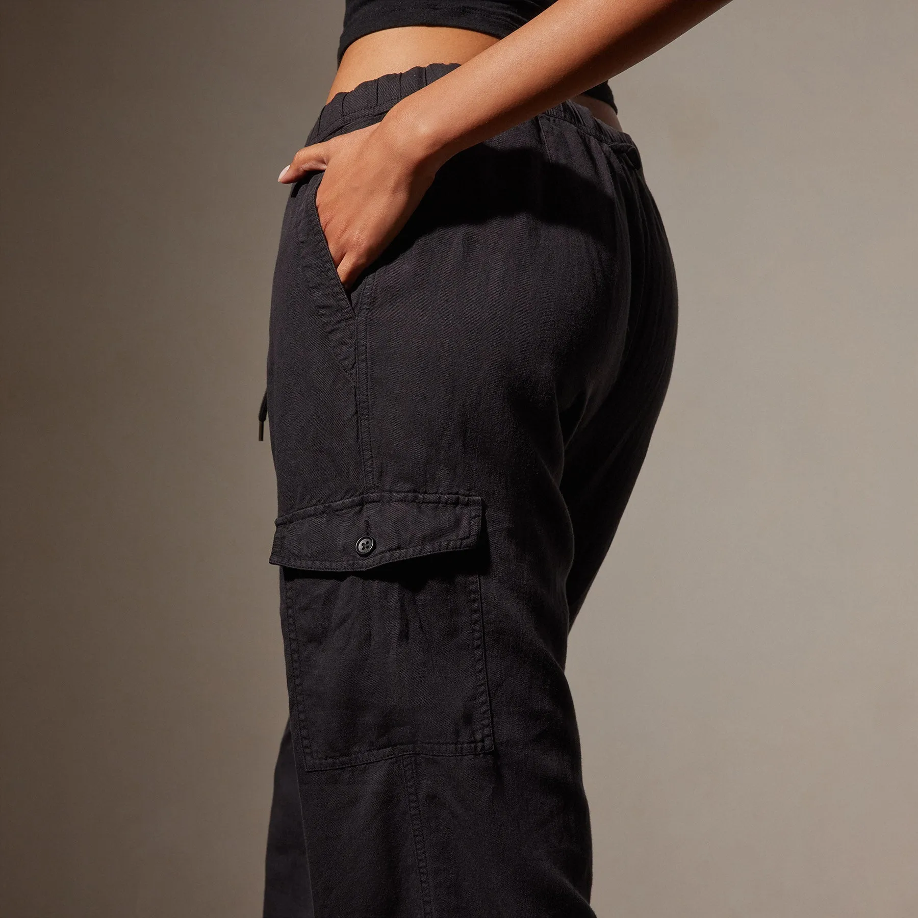 Cotton Linen Twill Pleated Cargo - Black sold by James Perse product image thumbnail 2