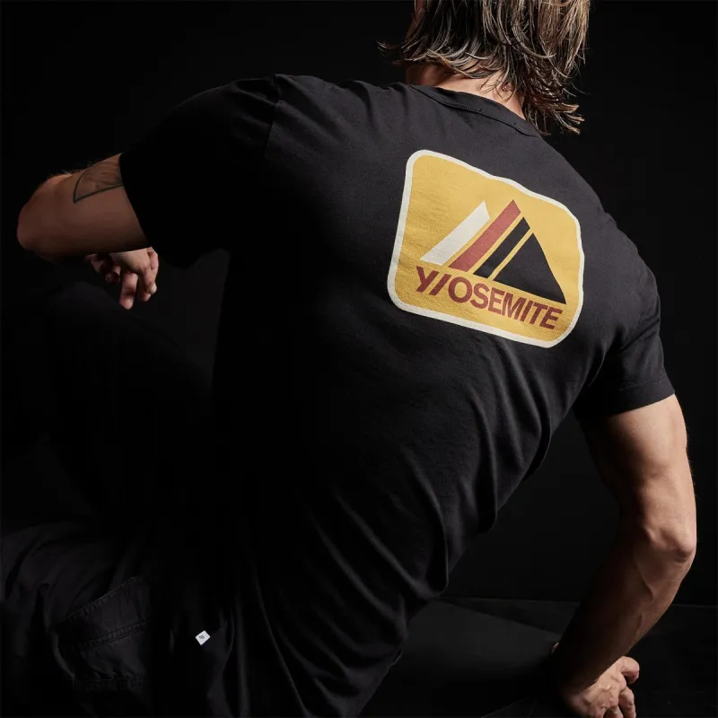 Short Sleeve Crew Alpine Graphic - Black made by James Perse