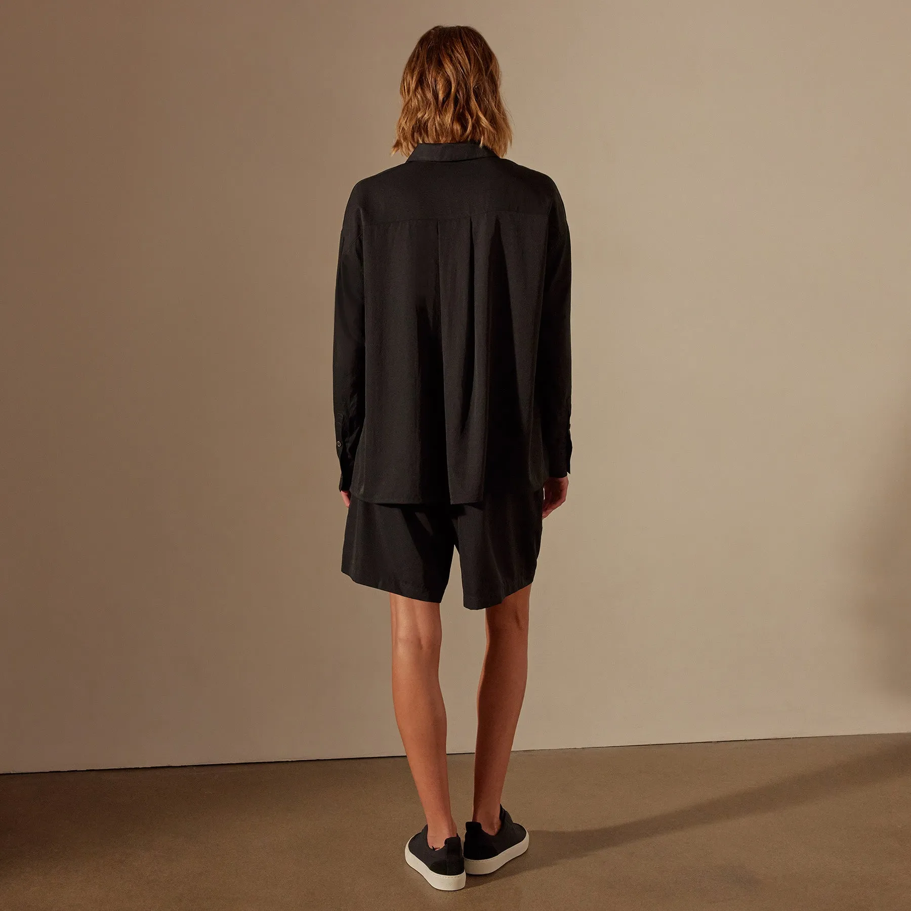 Lightweight Matte Satin Fluid Shirt - Black sold by James Perse product image thumbnail 4