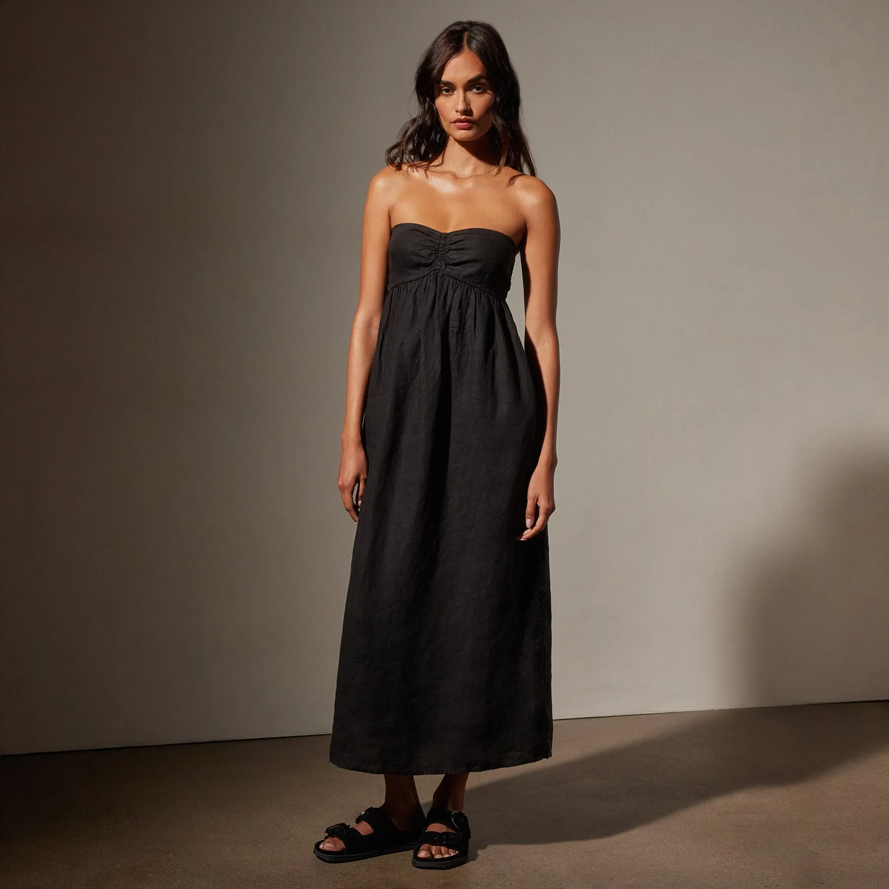 Linen Gathered Tube Dress - Black sold by James Perse product image thumbnail 3