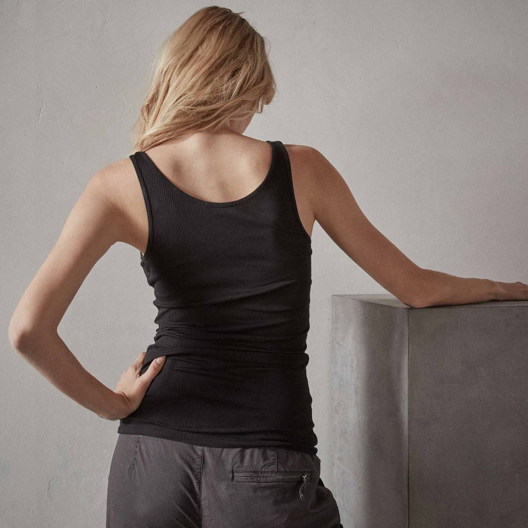 Ribbed Daily Tank - Black sold by James Perse product image thumbnail 5