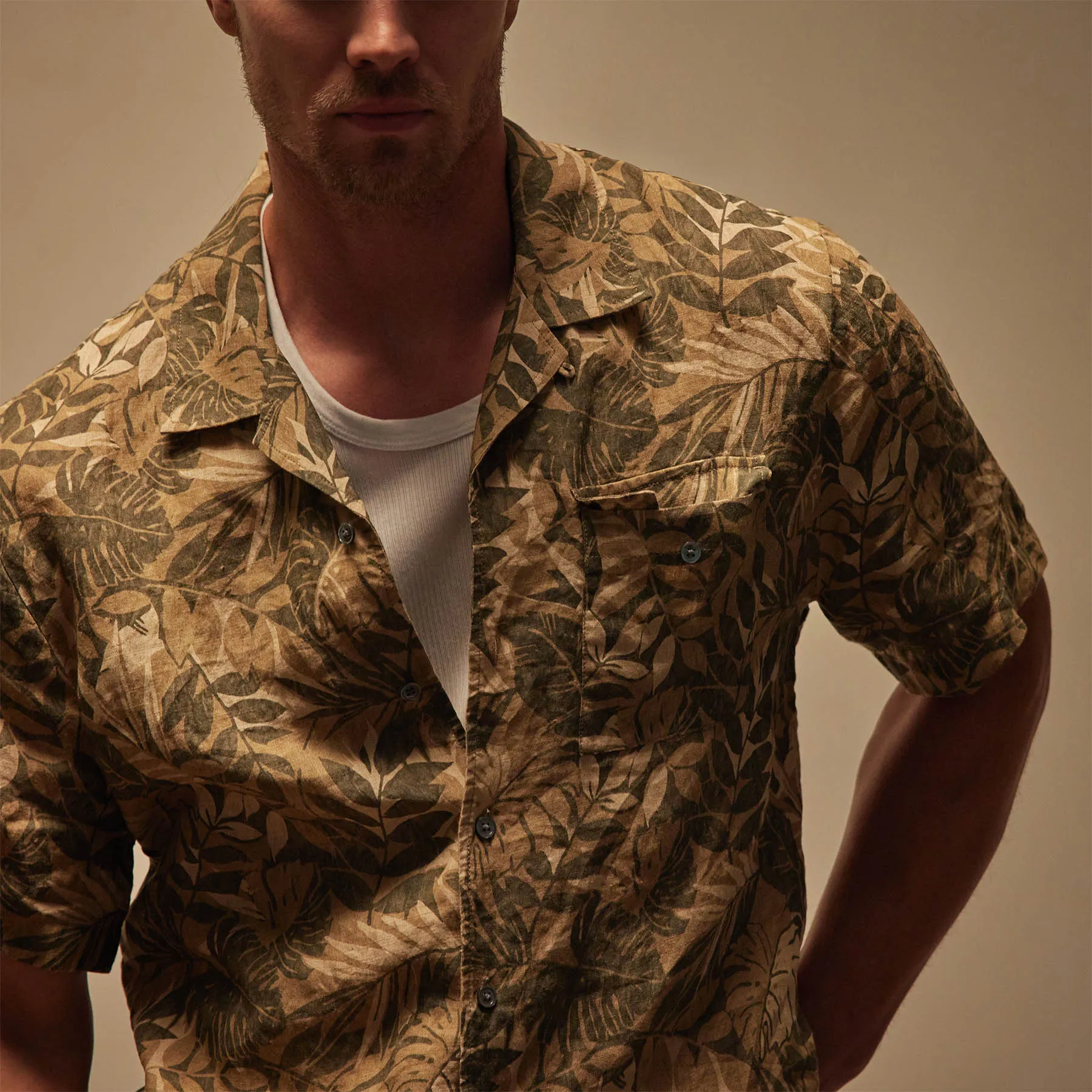 Printed Linen Short Sleeve - Palm Print sold by James Perse