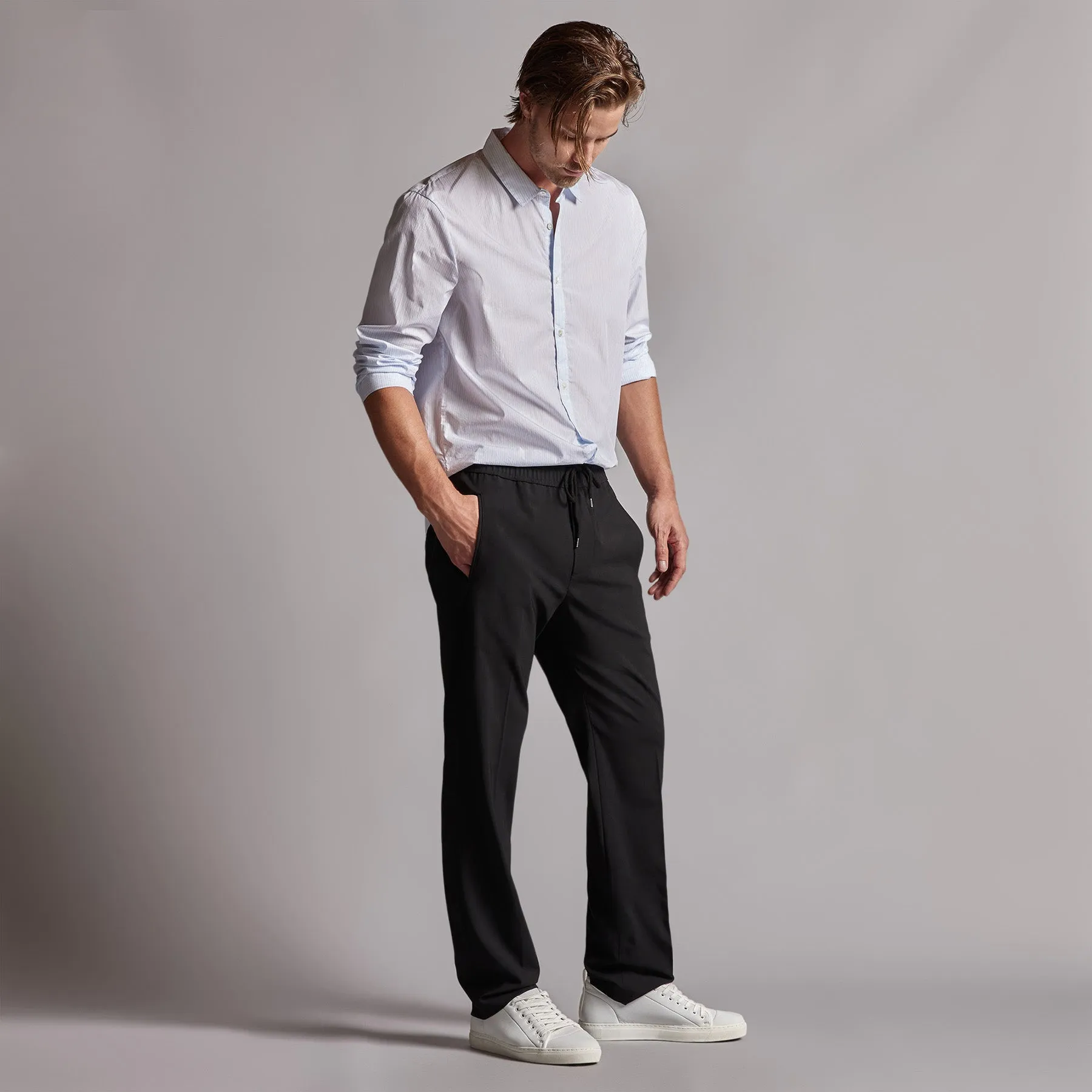 Stretch Wool Blend Pant - Black sold by James Perse