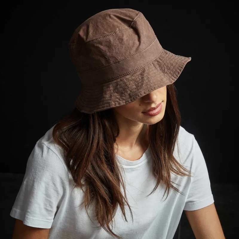 Parachute Poplin Bucket Hat - Malt Pigment sold by James Perse