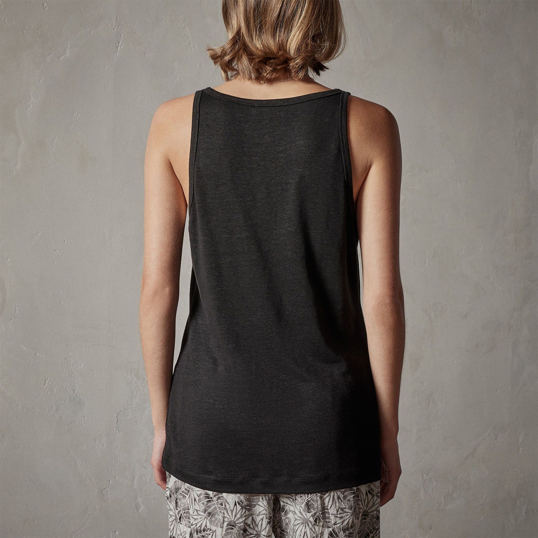 Linen Jersey Tank - Black sold by James Perse product image thumbnail 5