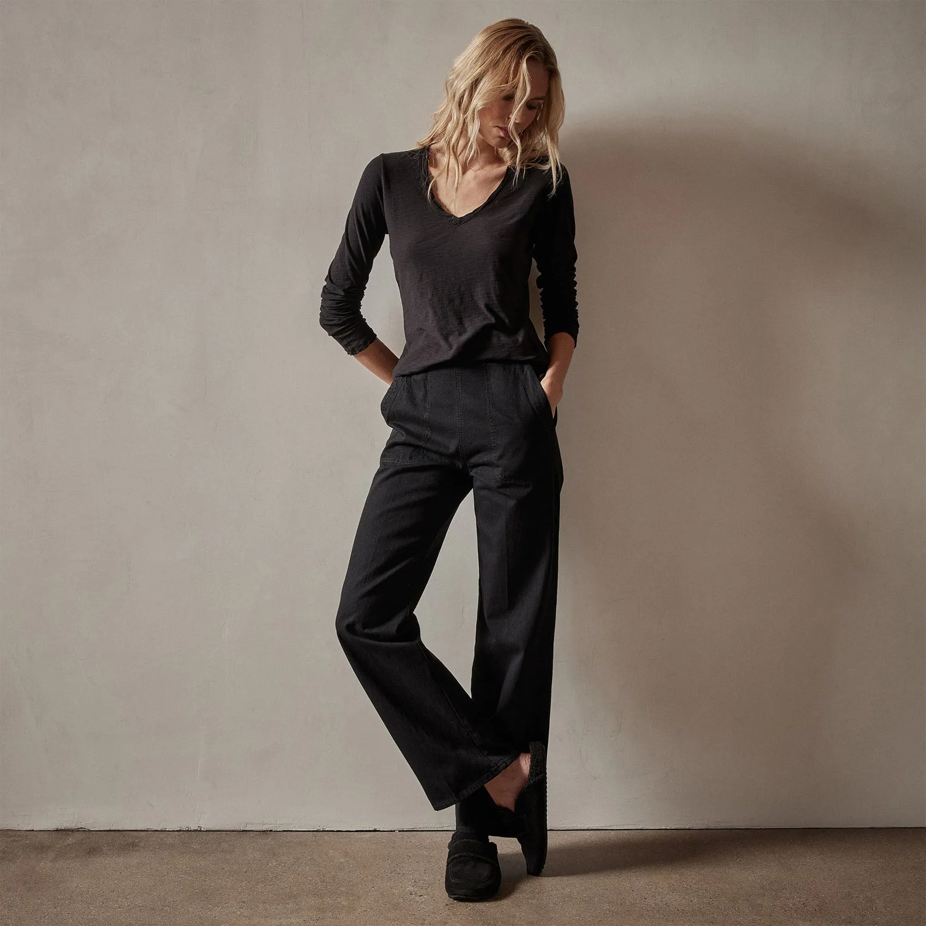 Sheer Slub Long Sleeve V Neck Tee - Black sold by James Perse product image thumbnail 4