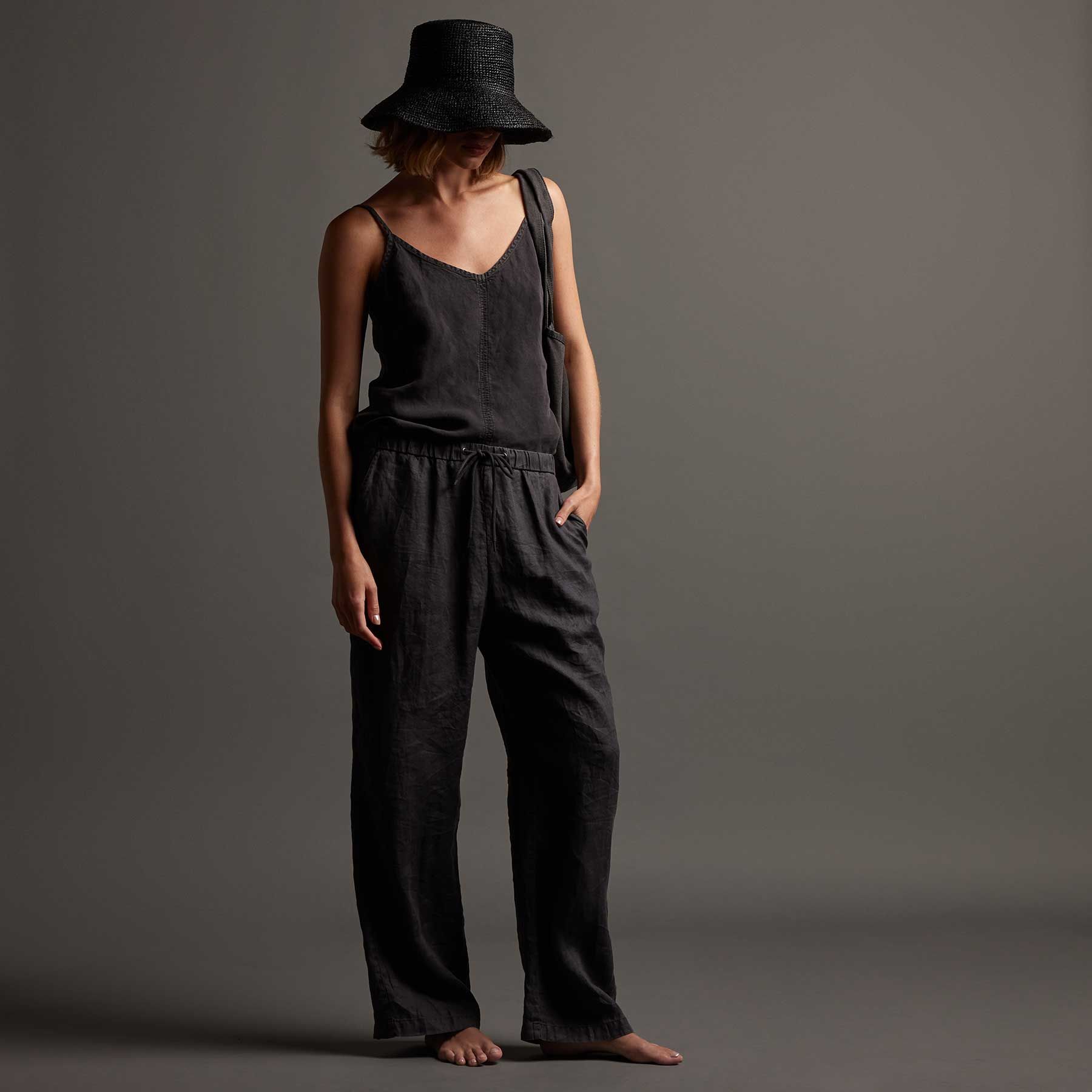 Lightweight Linen Pant - Magma Pigment sold by James Perse