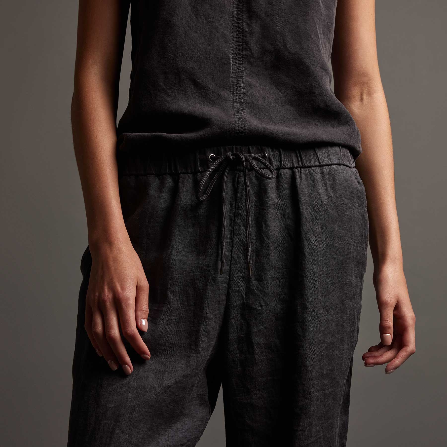 Lightweight Linen Pant - Magma Pigment sold by James Perse product image thumbnail 3